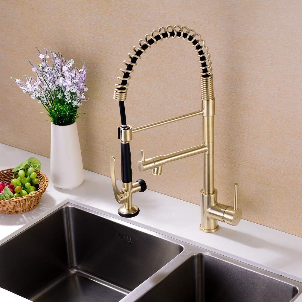 EKRTE Brushed Gold Commercial Style Kitchen Faucet with Pull Down Sprayer, Spot Free Single Handle Sink Faucet for Modern Kitchens and Restaurants