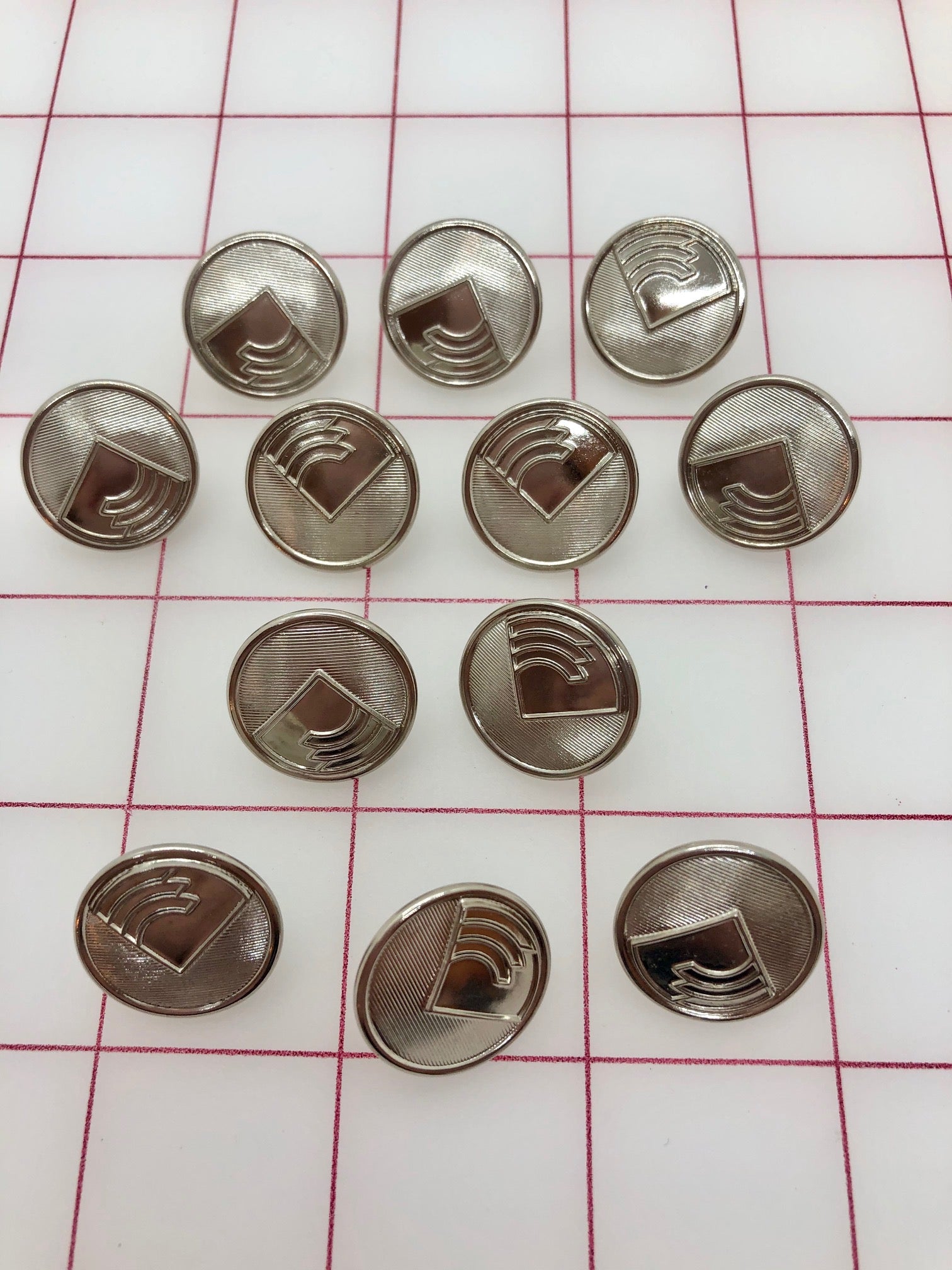 Metallic Silver Buttons 7/8 Inch - Premium Sewing Supplies for DIY Clothing, Crafts & Fashion Accessories - Perfect for Jackets, Bags & Home Decor Projects
