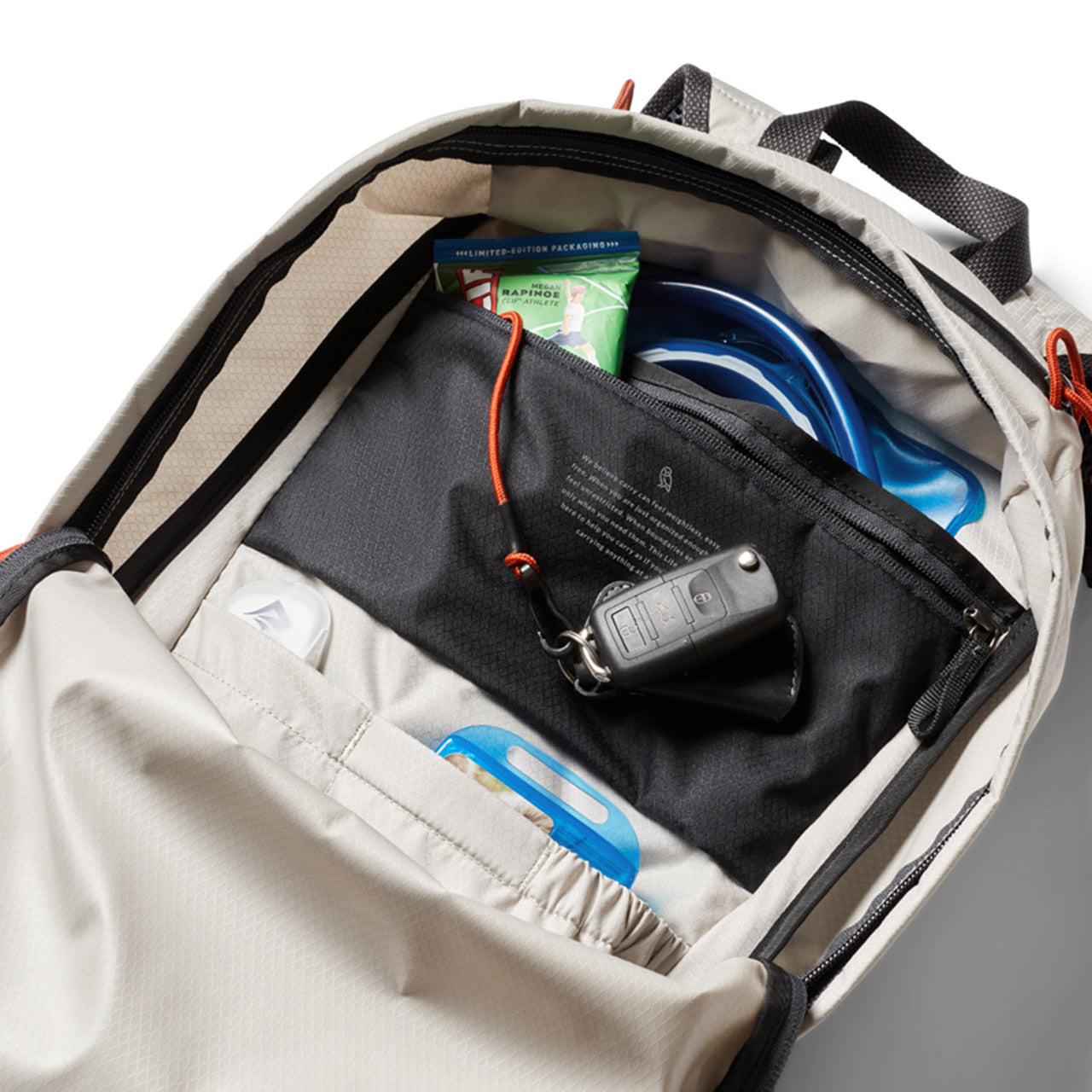 Bellroy Lite Daypack - Lightweight Waterproof Backpack for Travel, Hiking & Commuting | Durable & Stylish Daypack for Men & Women | Perfect for Work, Gym & Outdoor Adventures