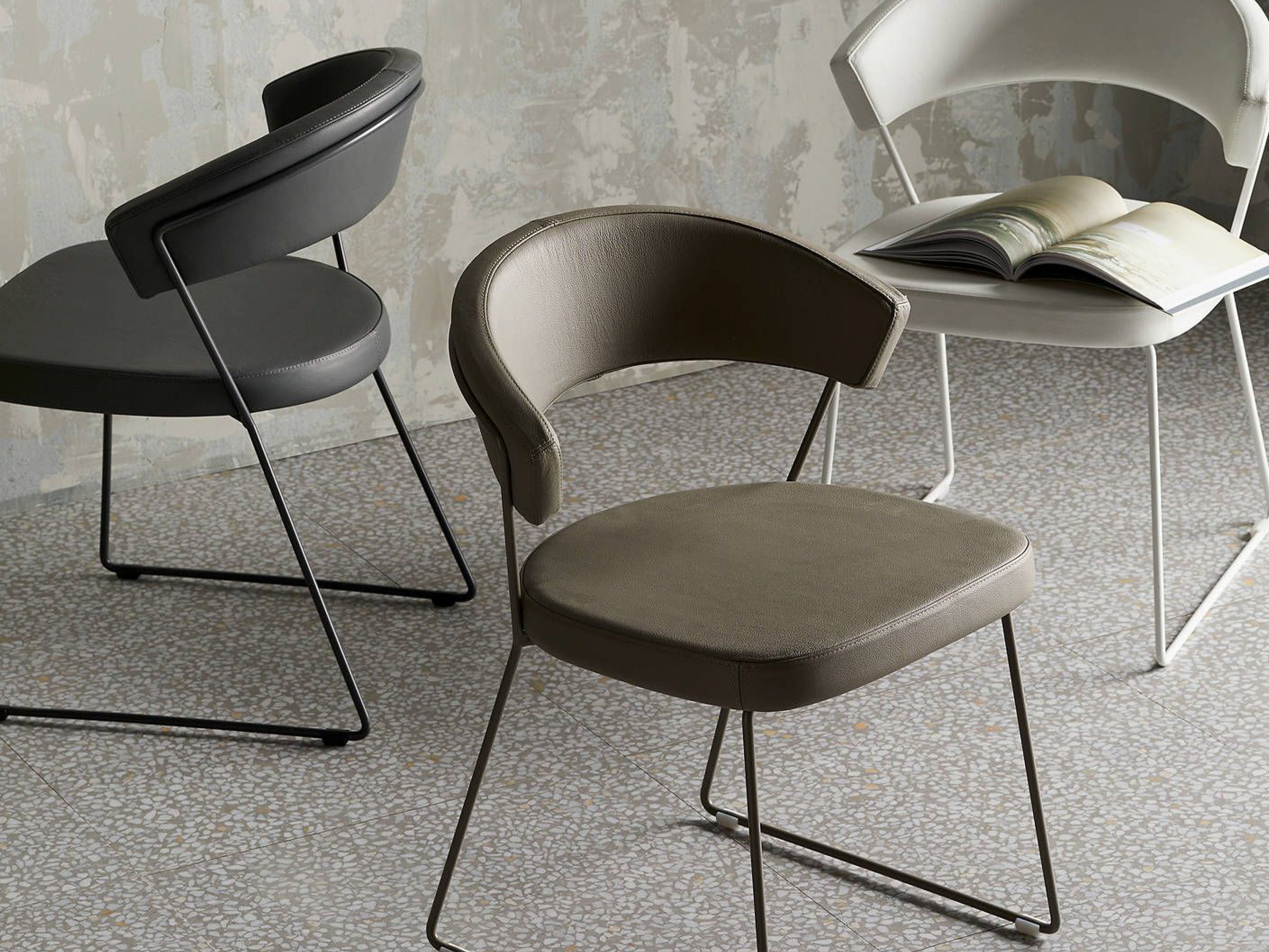 New York Chair - Stylish & Comfortable Modern Home Office Chair for Work & Study | Ergonomic Design for Long Hours | Perfect for Living Room, Bedroom, or Workspace