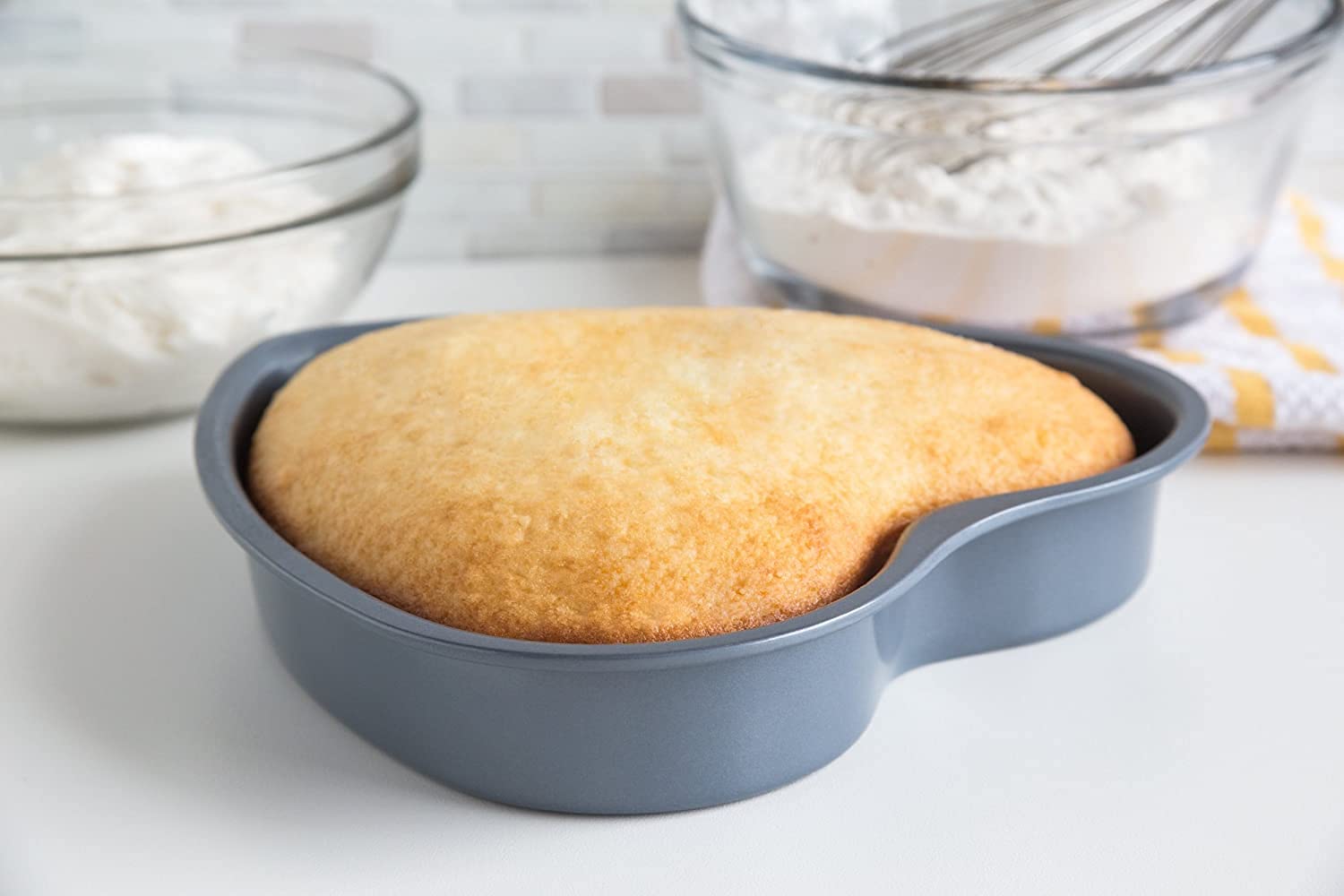 Heart Shaped Cake Tin Mold - Microwave & OTG Safe Baking Pan for Valentine's Day, Anniversary & Romantic Occasions - Non-Stick Metal Cake Box for Easy Baking & Decorating
