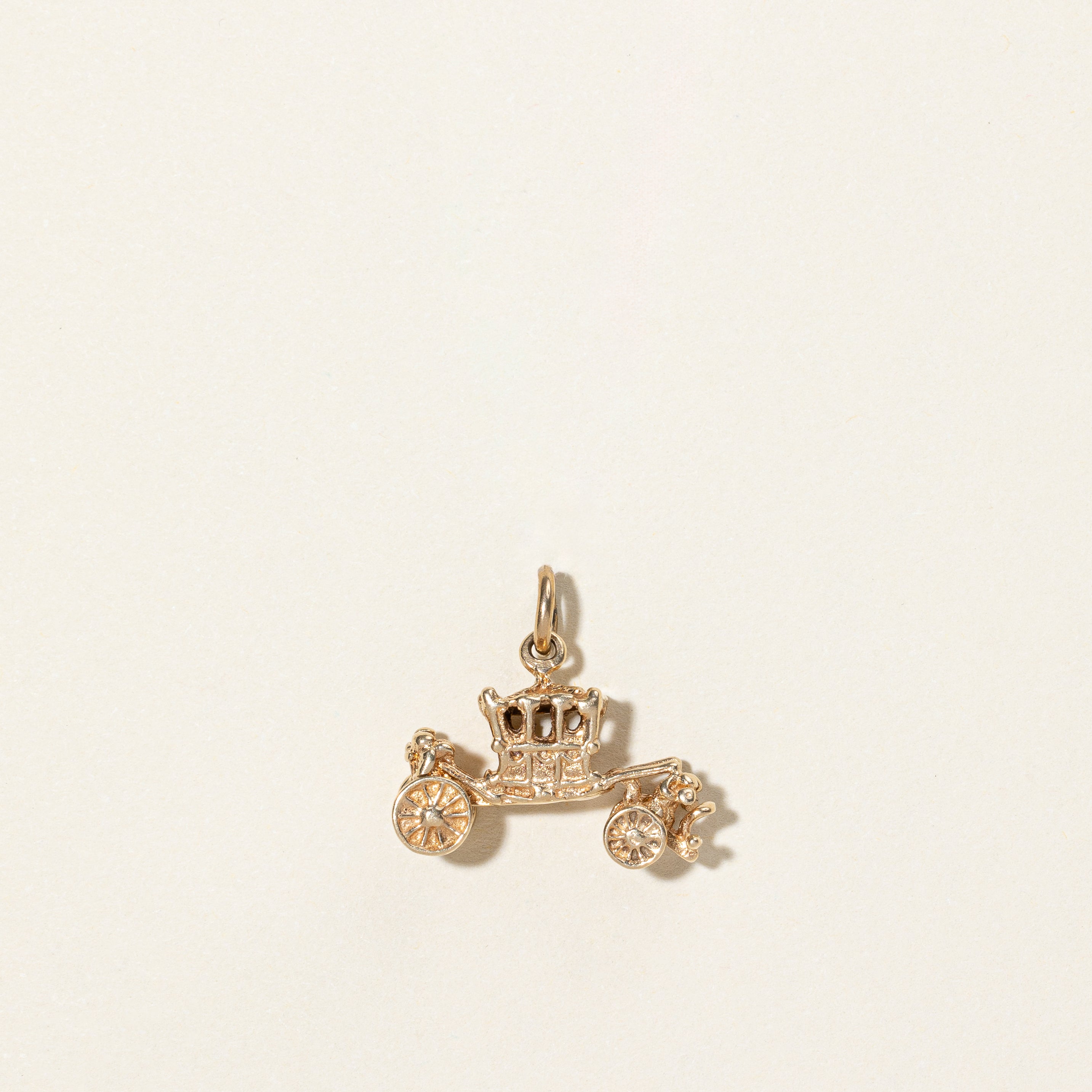10K Yellow Gold Horse Carriage Charm Pendant - Elegant Jewelry for Necklace, Bracelet & Gift Giving - Perfect for Weddings, Anniversaries & Equestrian Lovers