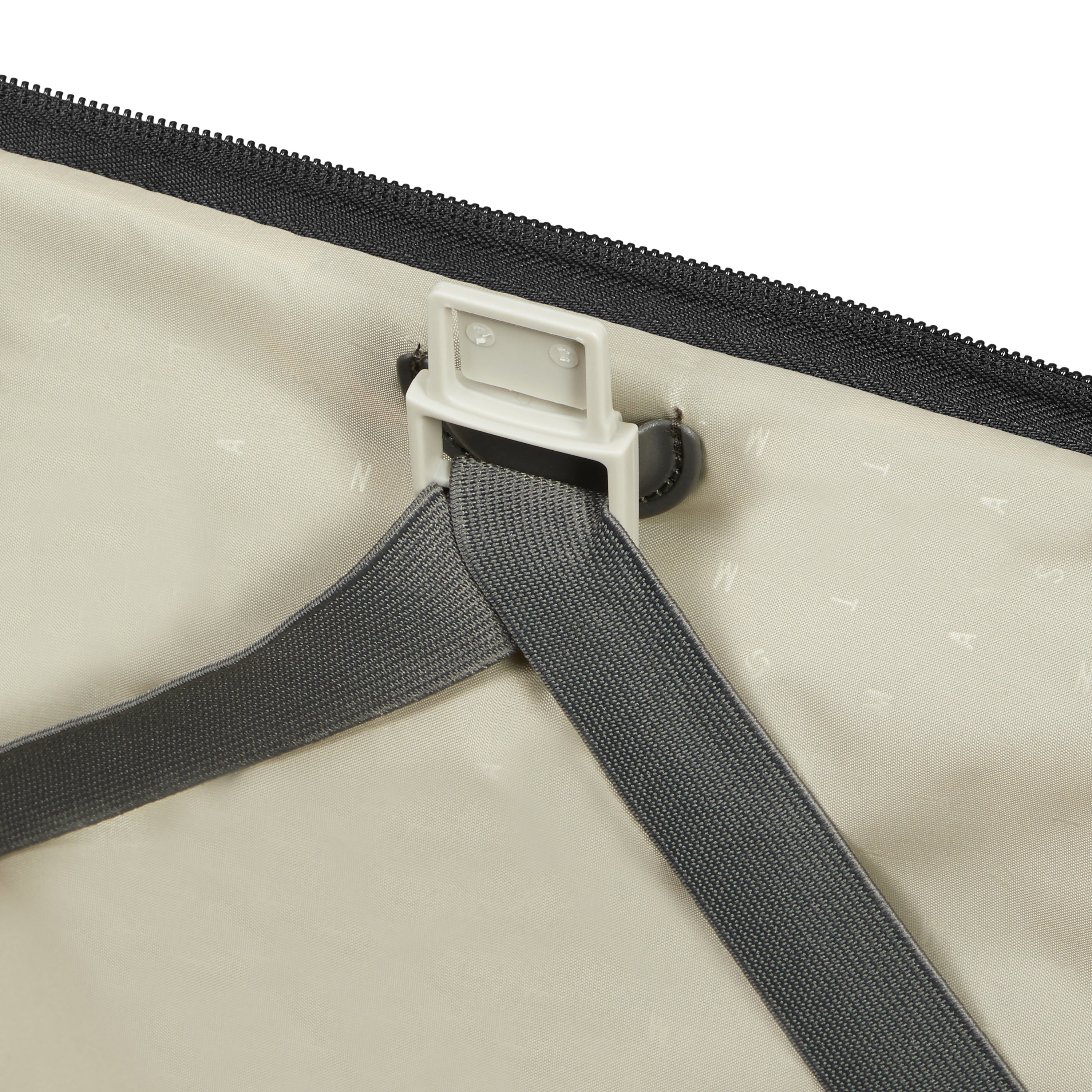 Samsonite Airea Spinner Large Suitcase - 28