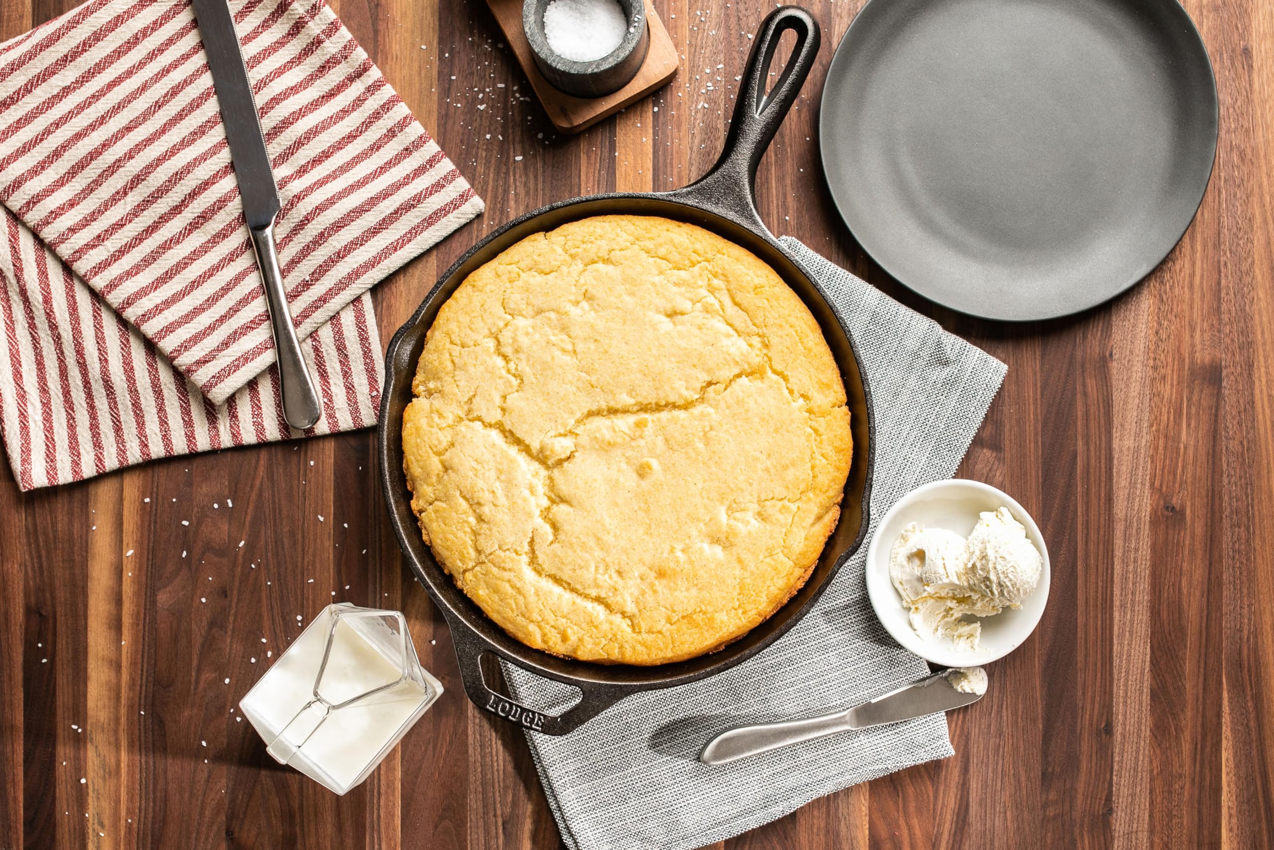 Authentic Southern Lodge Cast Iron Skillet Cornbread Mix - 16oz (4 Pack) | Perfect for Cast Iron Skillets, Wedge Pans & Muffin Tins | Non-GMO Ingredients | Ideal for Family Dinners, BBQs & Holiday Baking