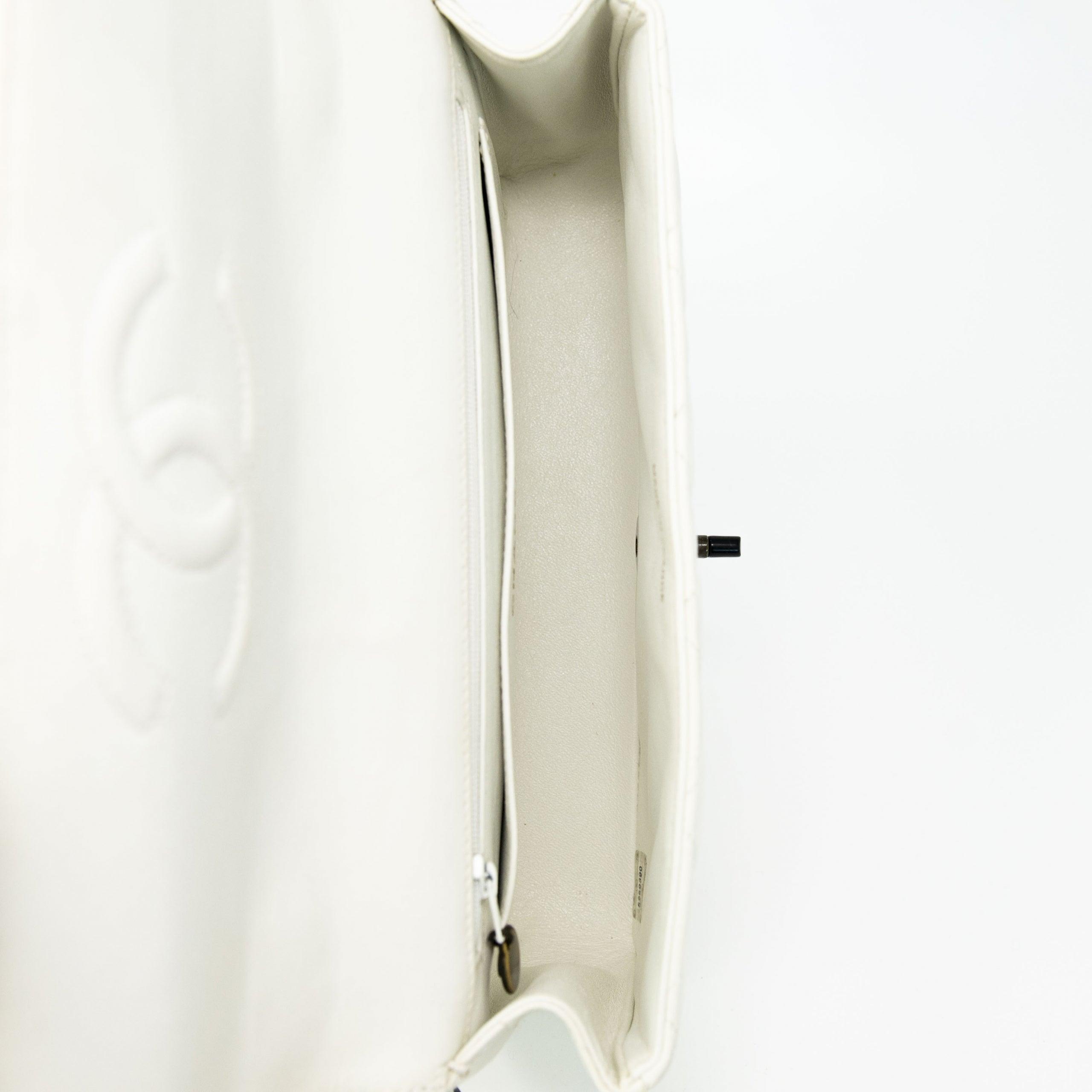 Vintage Chanel White Lambskin Classic Flap Bag - Luxury Leather Shoulder Handbag for Women | Perfect for Date Night, Parties & Special Occasions