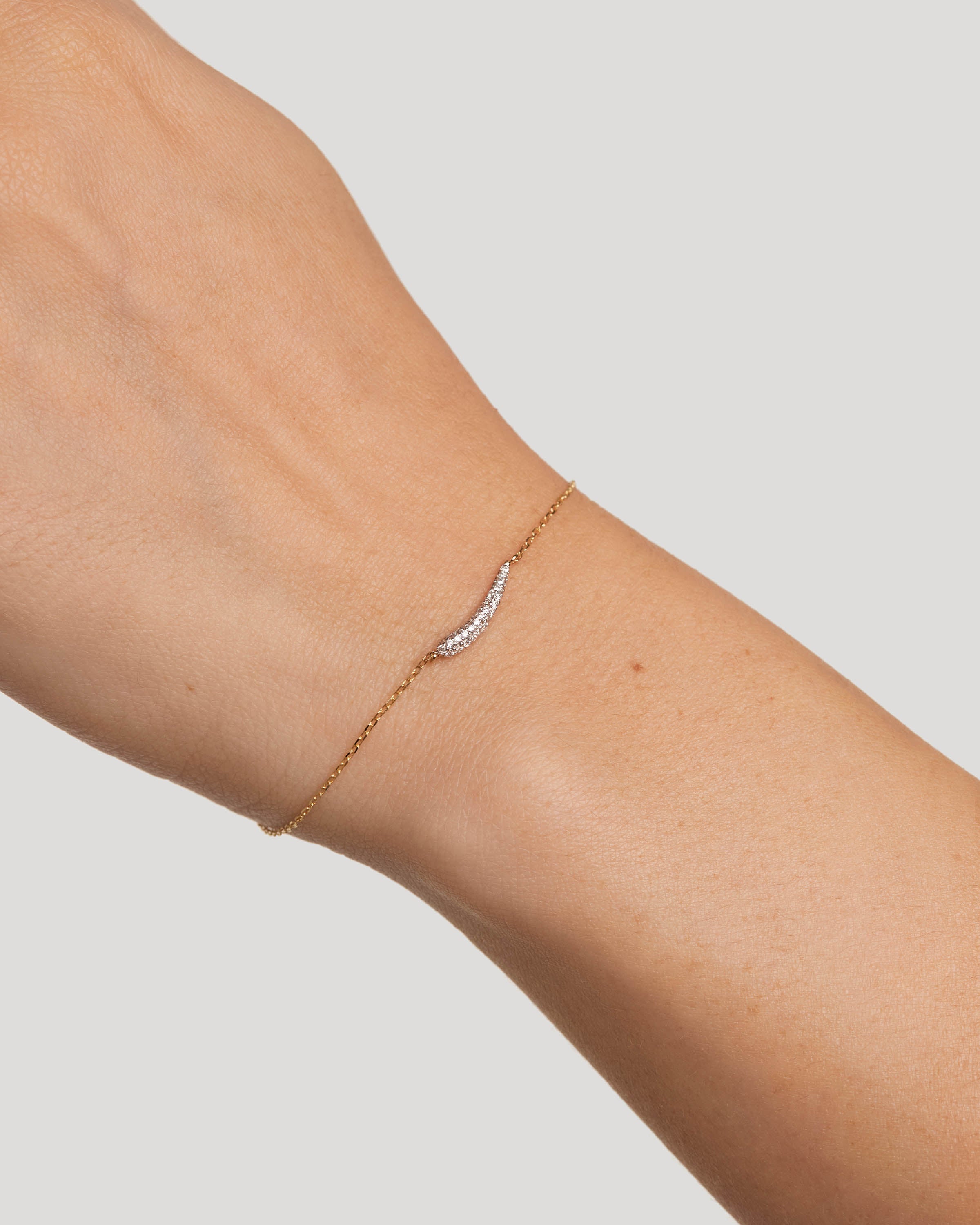 Luxury Nilo Bracelet with Genuine Diamonds & Gold - Perfect for Weddings, Anniversaries & Special Occasions