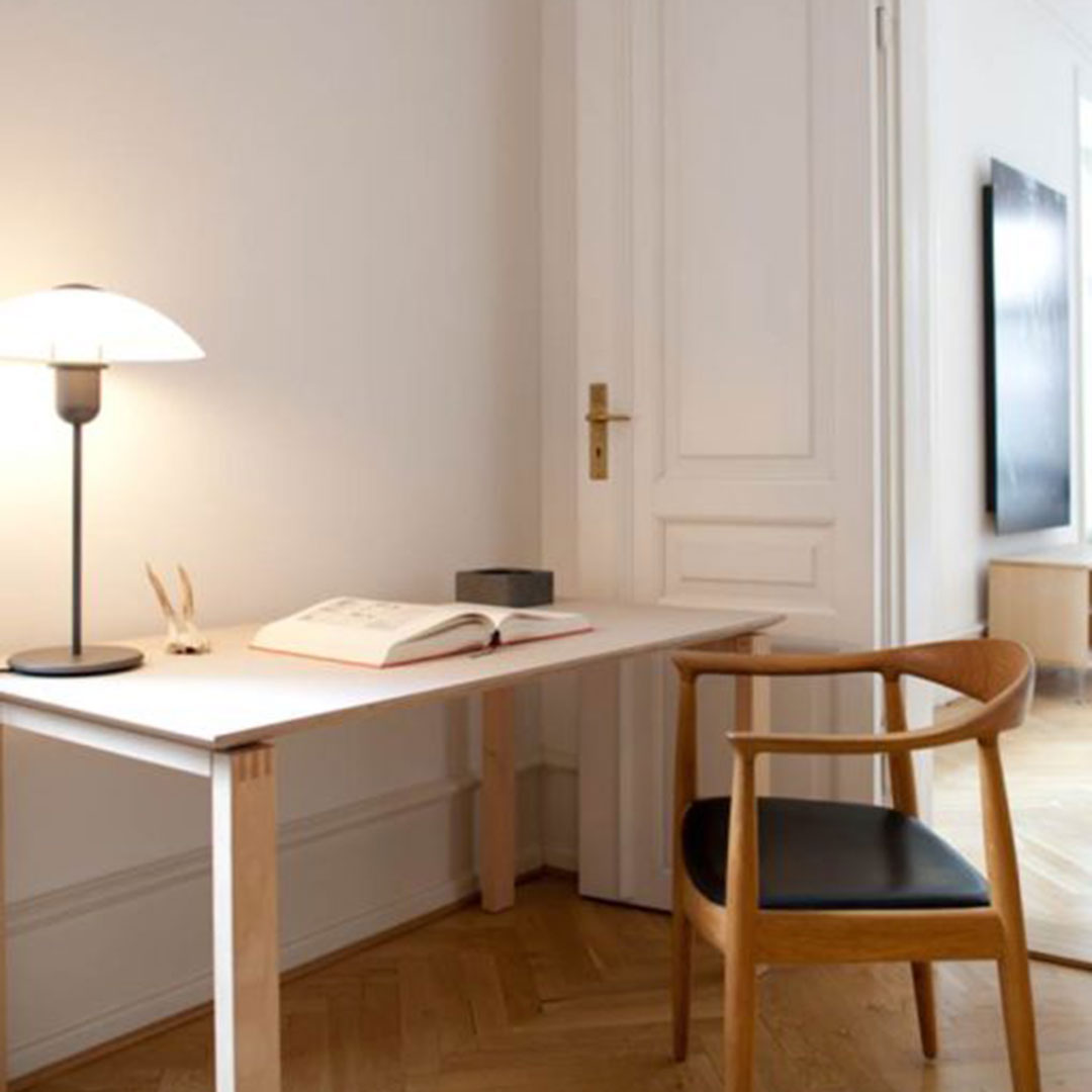 Modern Writing Desk with Storage - Home Office Desk for Small Spaces, Study & Work - Compact Computer Desk for Students & Professionals - Perfect for Apartments, Dorms & Workspaces