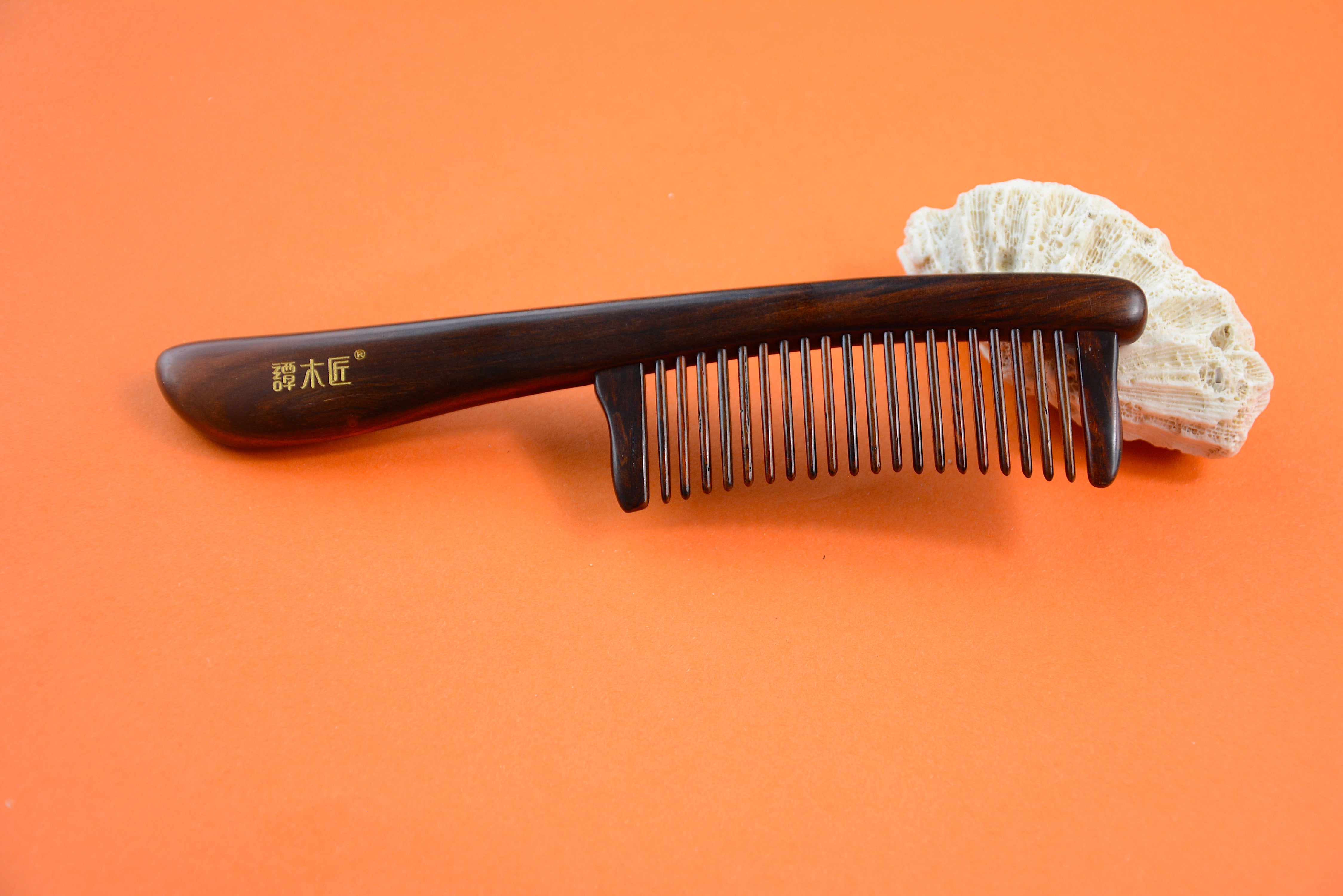 Premium Natural Wood Comb for Hair Care - Detangling & Styling with Gentle Sea Spray Finish - Perfect for Daily Use, Travel & Salon Styling