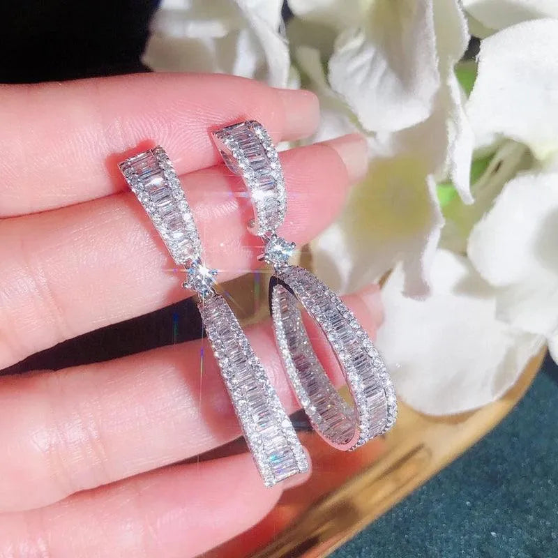 18K White Gold 3.0ct H SI Real Diamond Letter 8 Drop Earrings for Women | Fine Jewelry Gift for Engagement Party & Grand Banquet | Elegant Wedding, Anniversary & Special Occasion Accessories