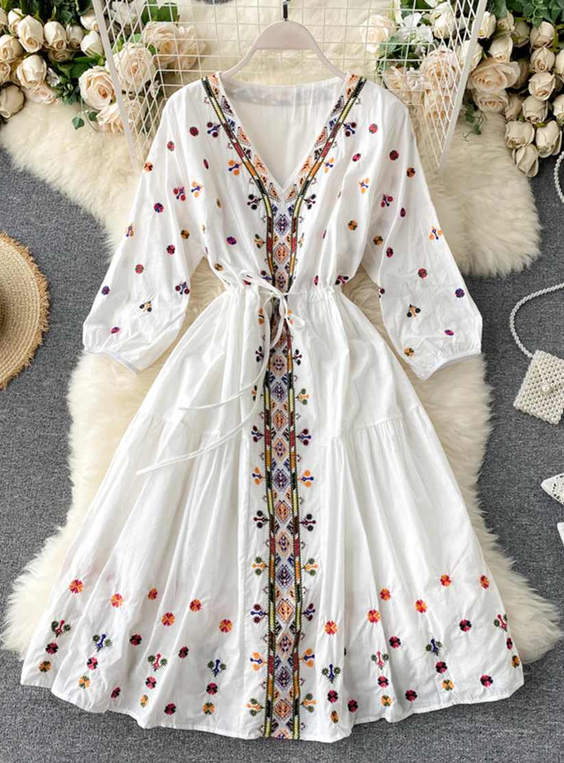 Elegant A-Line V-Neck Embroidered Long Sleeve Dress for Women - Perfect for Weddings, Parties & Formal Occasions