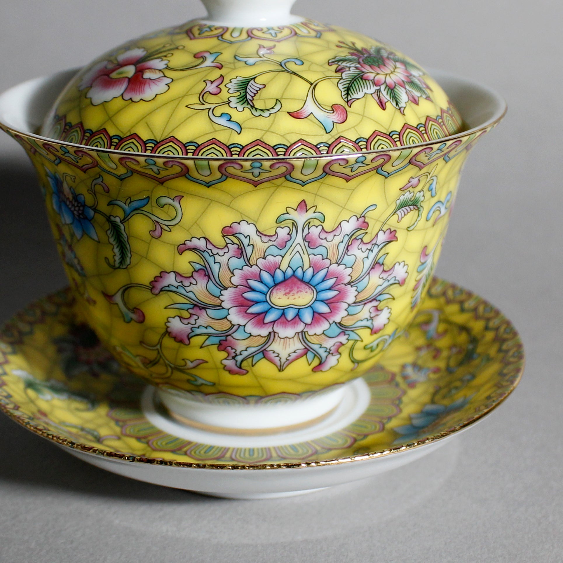 Premium 5 oz Lotus Gaiwan Ceramic Teapot - Traditional Chinese Tea Set for Gongfu Brewing, Perfect for Home, Office & Tea Ceremonies
