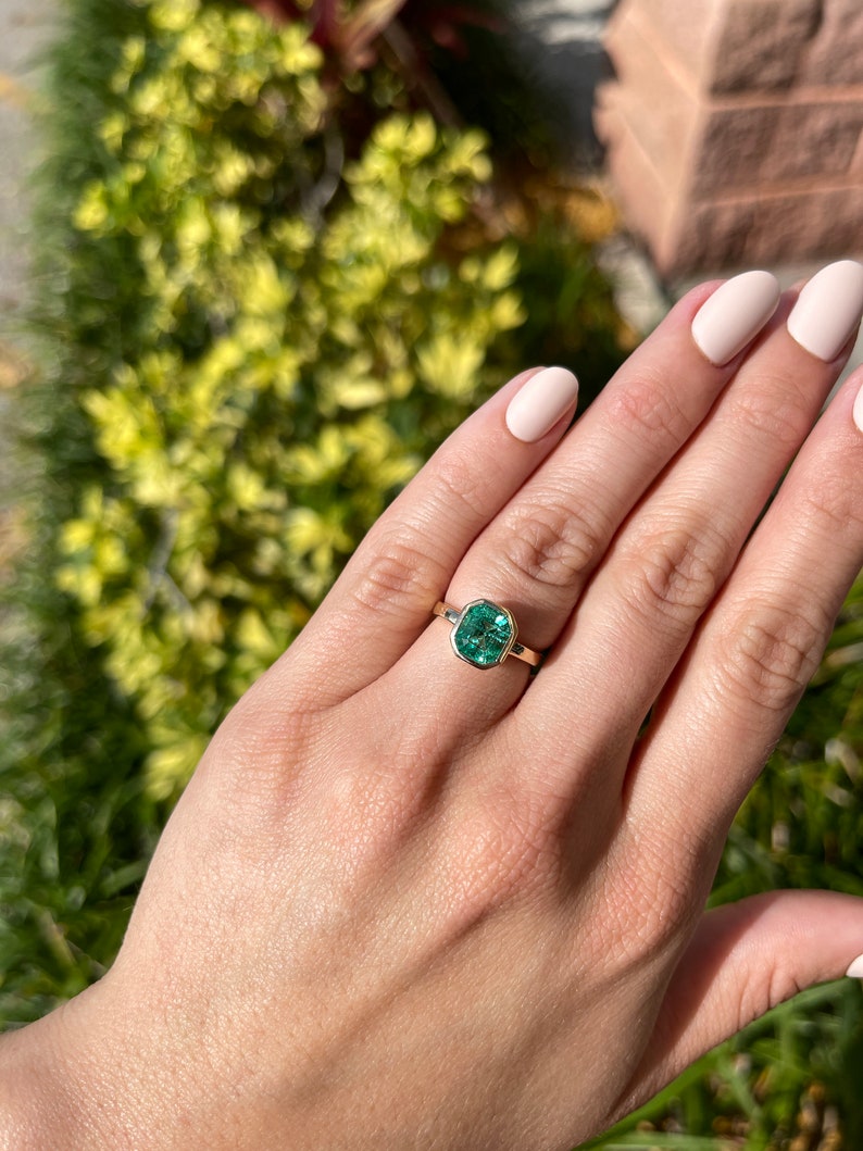 2.06 Carat 18K Gold Colombian Emerald Bezel Set Solitaire Ring - Transparent Green Gemstone for Engagement, Wedding, Anniversary & Special Occasions