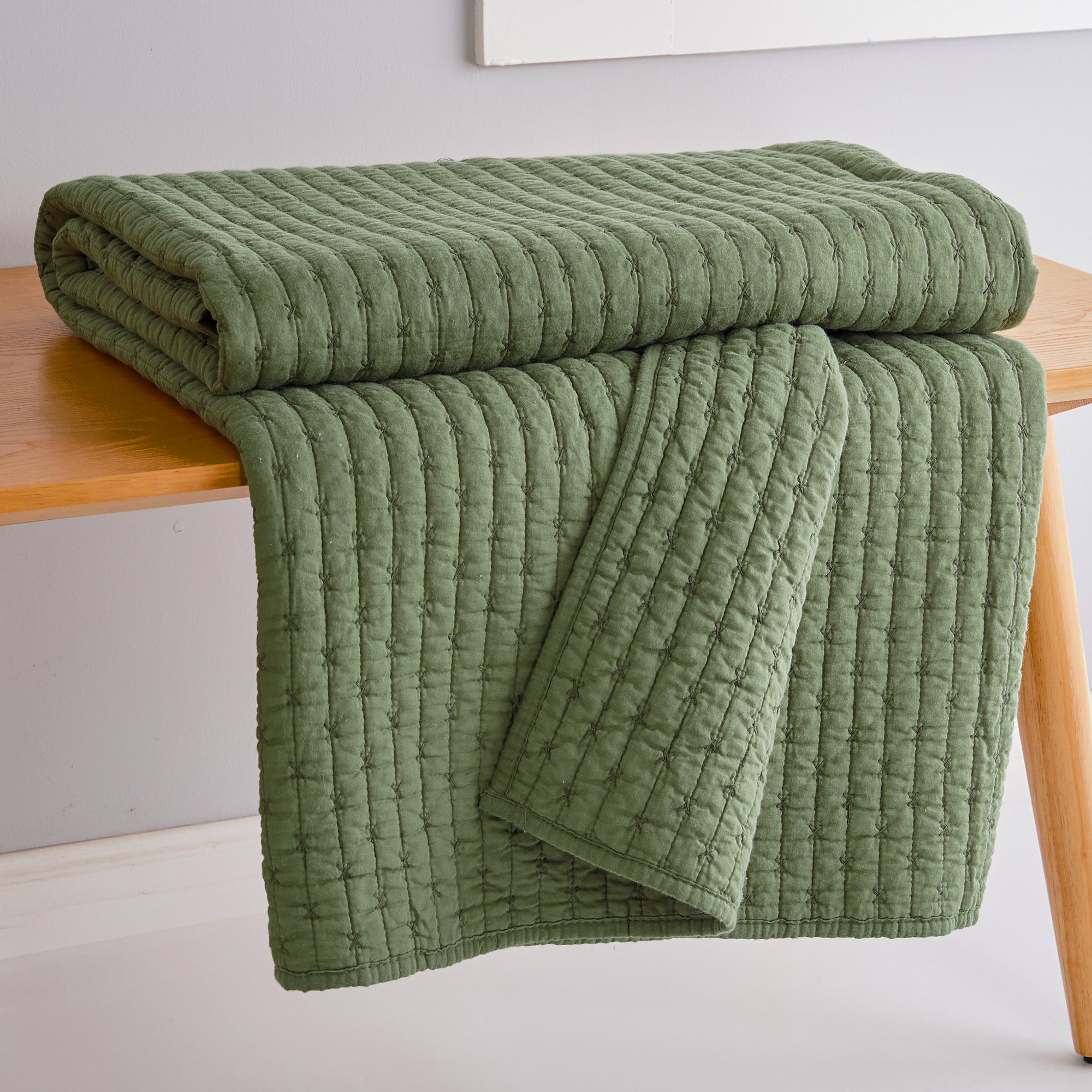 Handmade Cross Stitch Quilted Throw Blanket - Cozy Soft Bedspread for Sofa, Bed & Couch - Perfect for Winter Warmth, Home Decor & Gift Giving