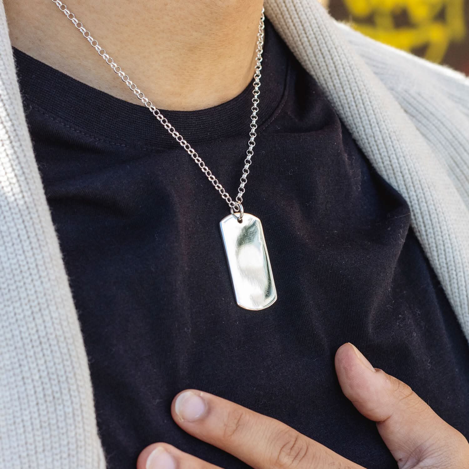 Men's XL Silver Dog Tag Necklace with Free Engraving - Personalized Military Style Pendant for Everyday Wear & Gifts