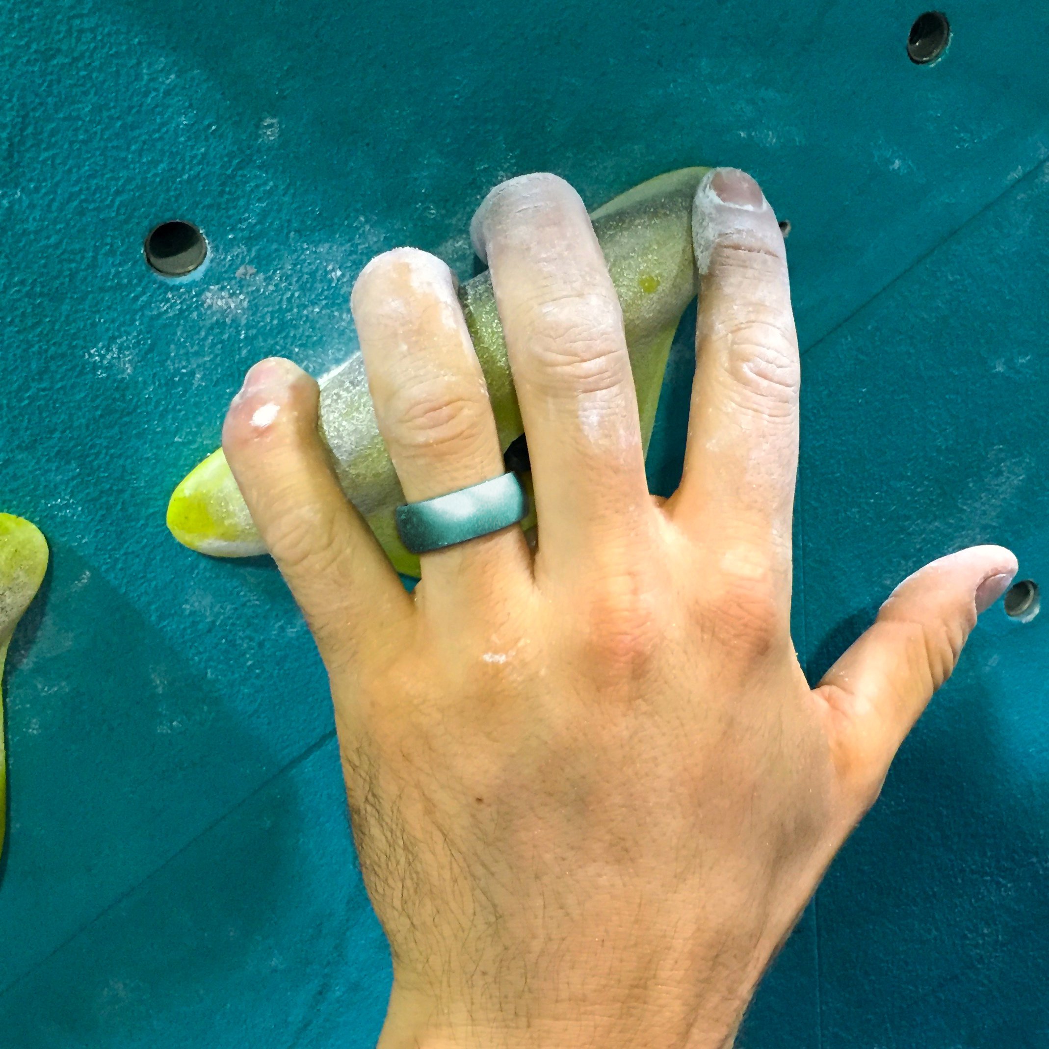 Silicone Wedding Bands for Men & Women - Comfortable Rubber Wedding Rings for Gym, Workout, Swimming & Outdoor Activities | Durable Exercise Bands for Active Lifestyles
