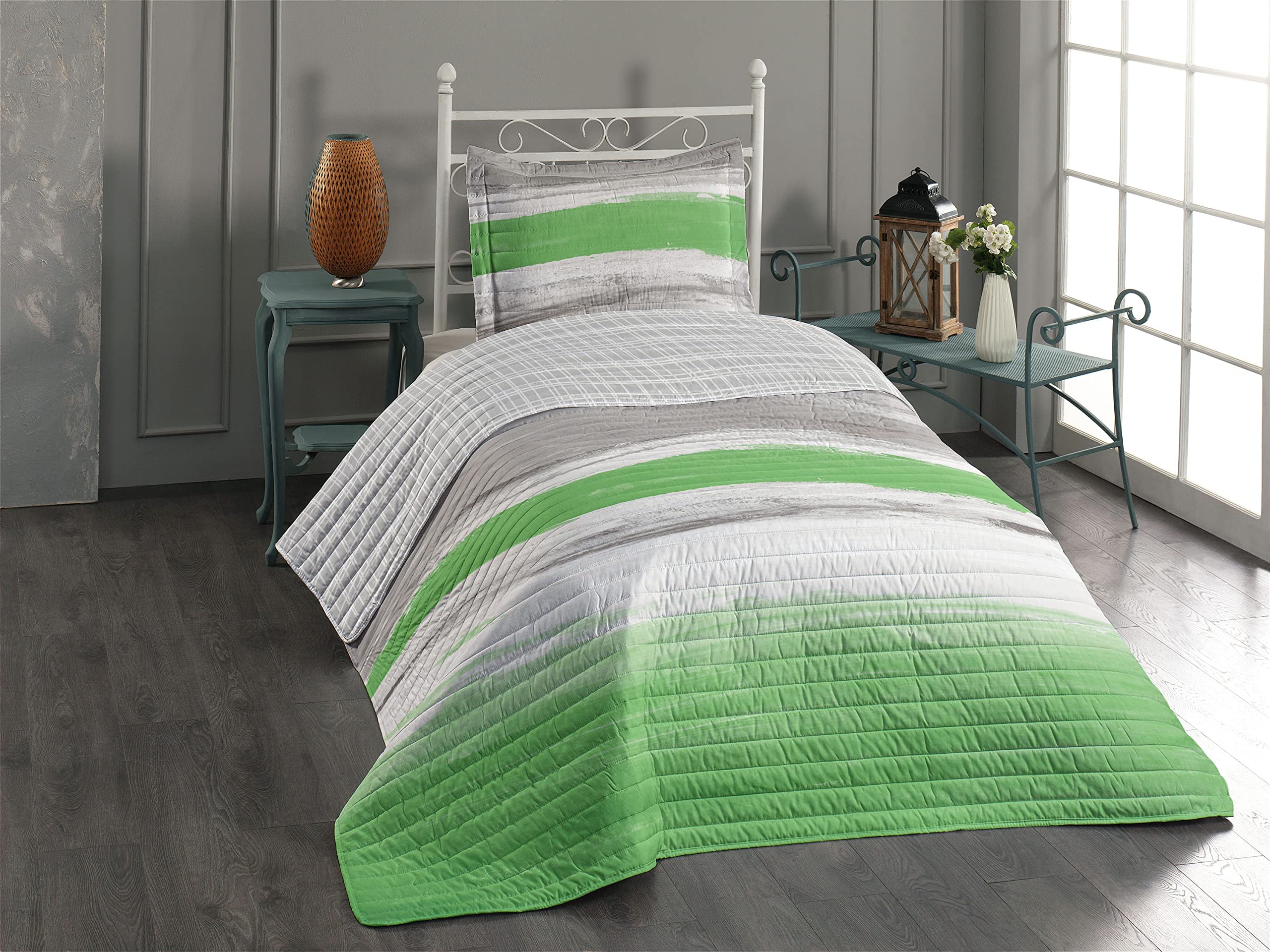 Ambesonne Grunge Reversible Bedspread Set - Watercolor Abstract Art Design with Brush Stroke Effects, Microfiber Bedding Set with Pillow Shams & Comforter, Twin Size in Lime Green & Pale Grey - Perfect for Modern Bedroom Decor, Guest Rooms & Bohemian Style Homes