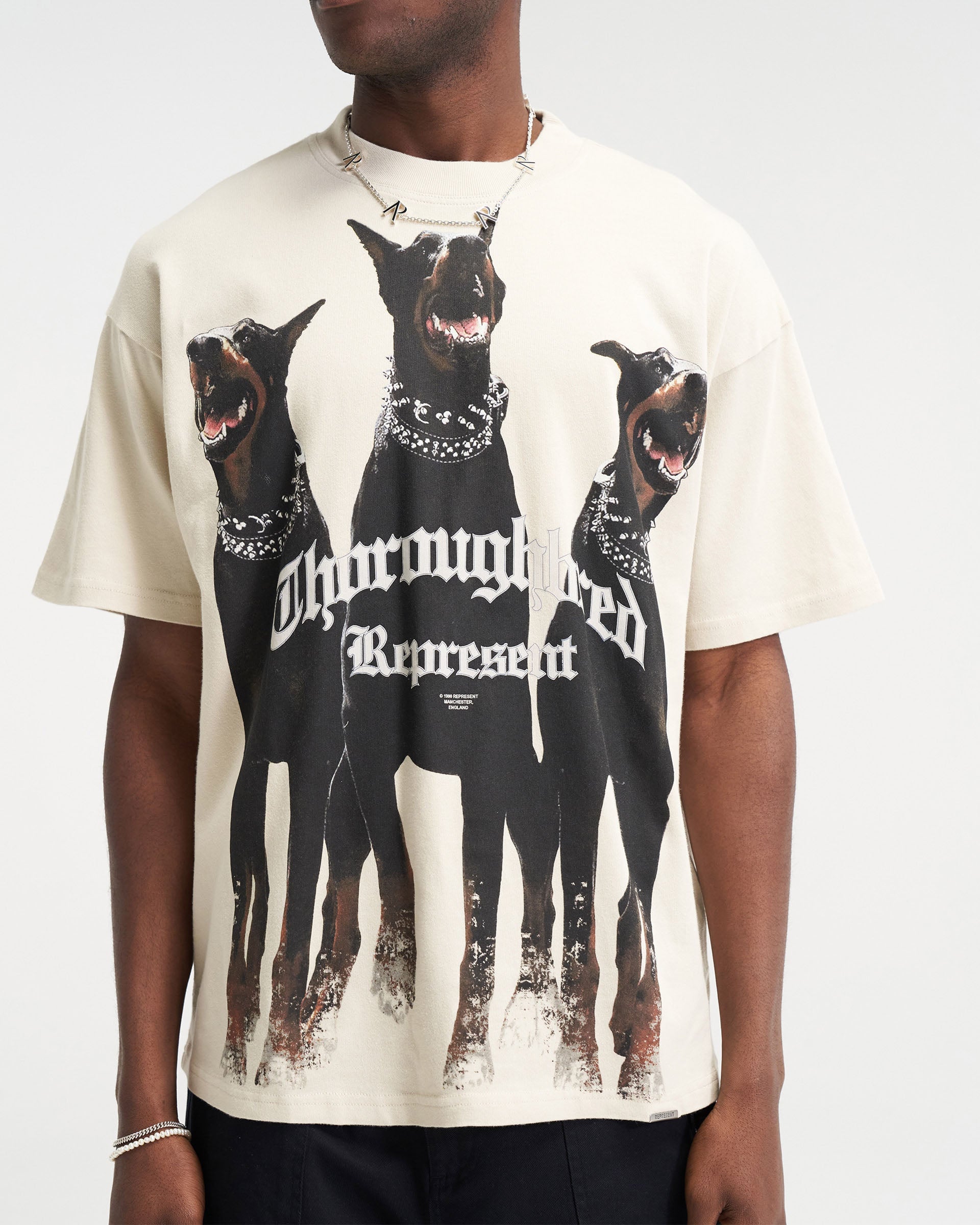 Vintage White Thoroughbred Horse T-Shirt - Soft Cotton Tee for Equestrian Lovers & Horse Racing Fans - Perfect for Riding, Races & Casual Wear