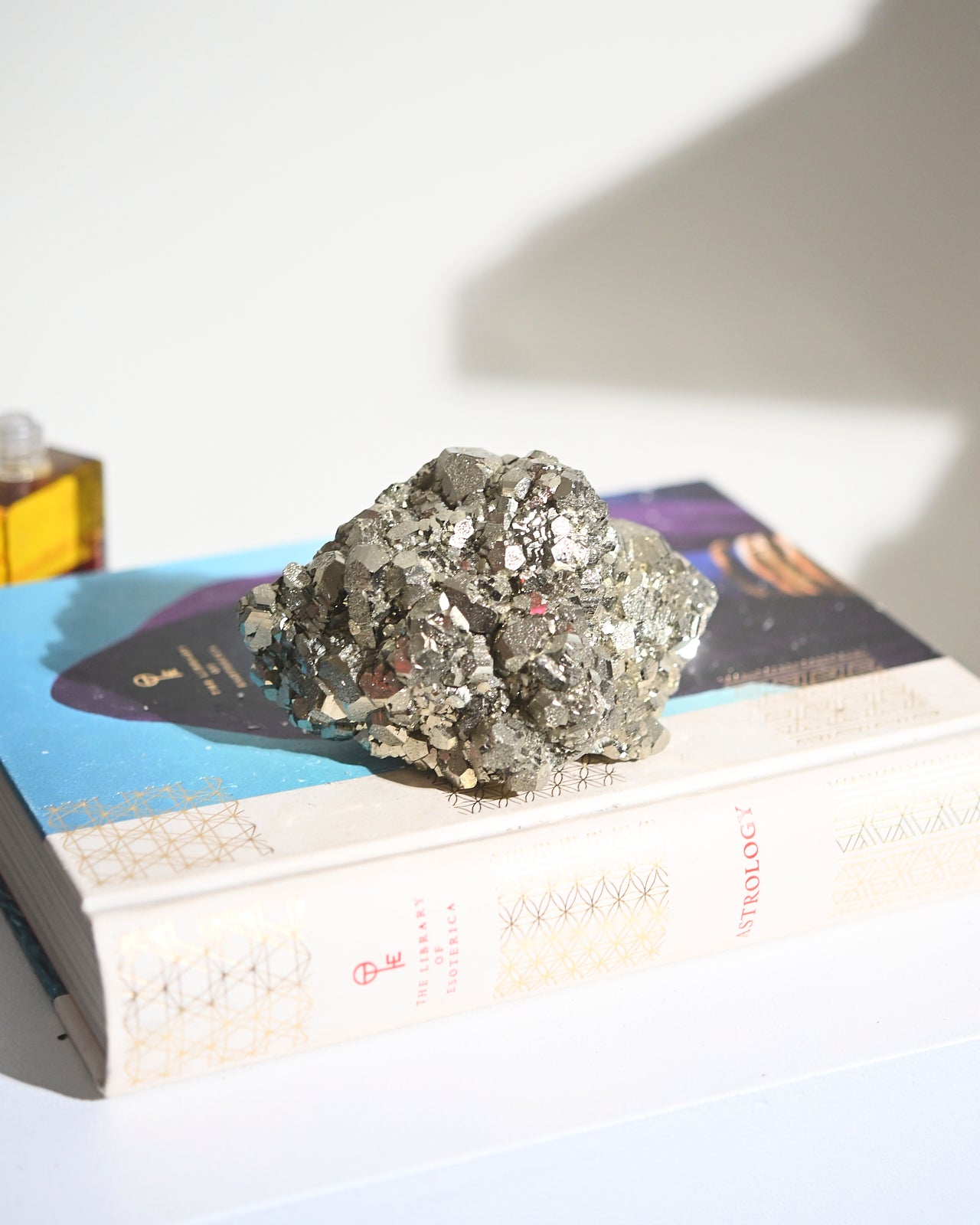 Natural Pyrite Crystal Cluster - 2.8lbs Raw Fool's Gold Specimen for Mineral Collection, Home Decor & Healing Crystal Therapy | Perfect for Display, Meditation & Energy Work
