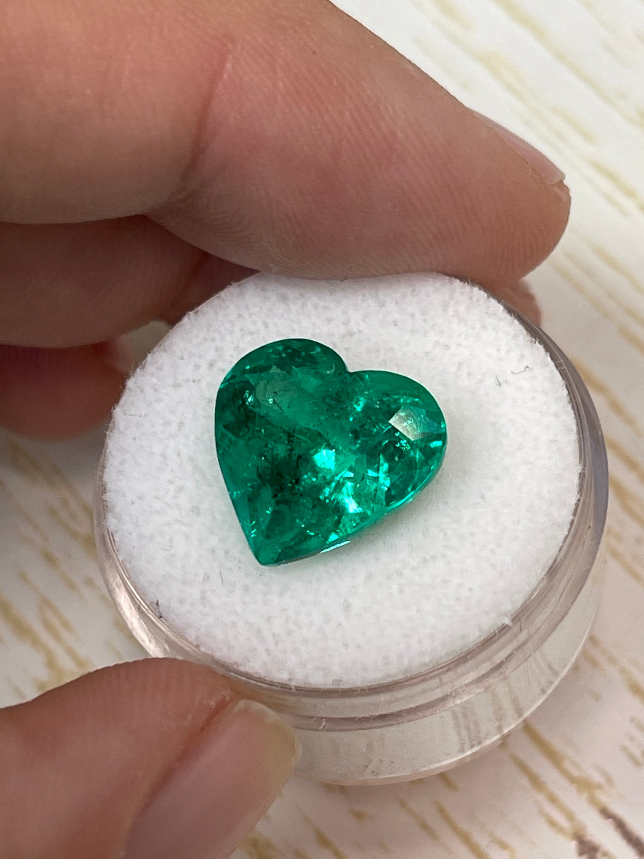 7.86 Carat AAA+ Muzo Green Natural Loose Colombian Emerald Heart Cut Gemstone for Jewelry Making & Engagement Rings - 13x13.8mm