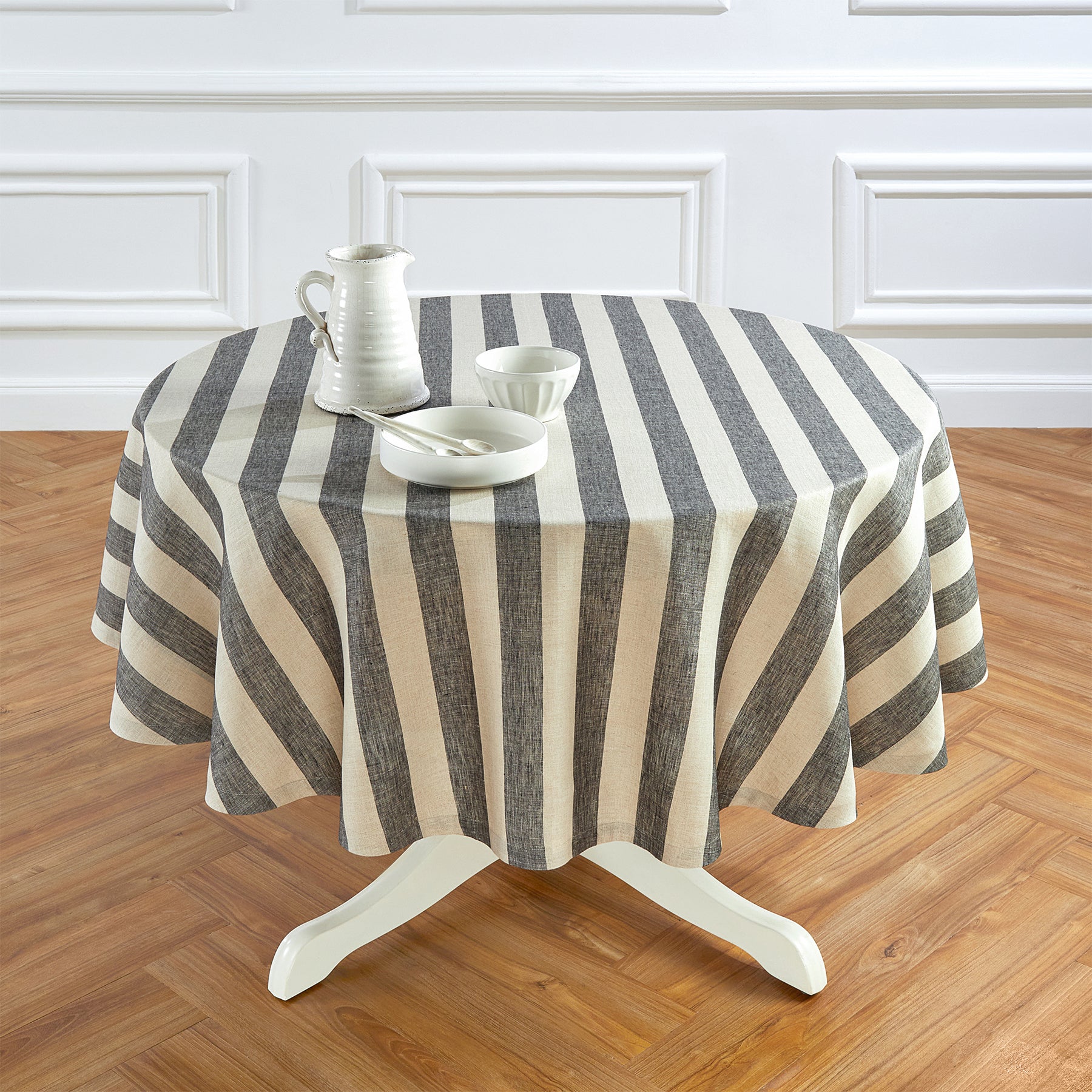 Stylish Cabana Stripe Round Tablecloth - Waterproof & Washable - Perfect for Outdoor Dining, Picnics, and Beach Parties