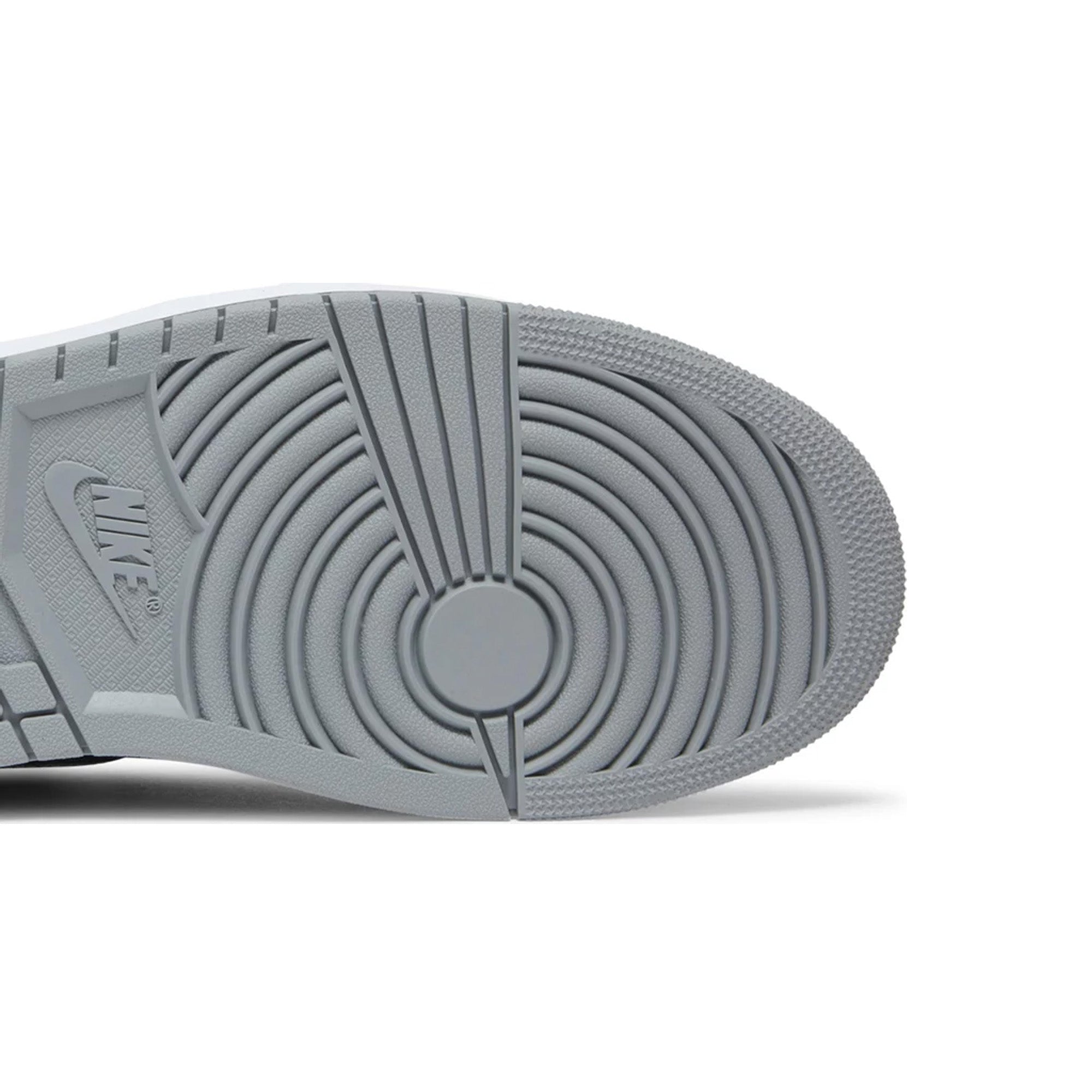 Air Jordan 1 'Rebellionaire' Sneakers (2022) - Men's Basketball Shoes for Streetwear & Casual Fashion