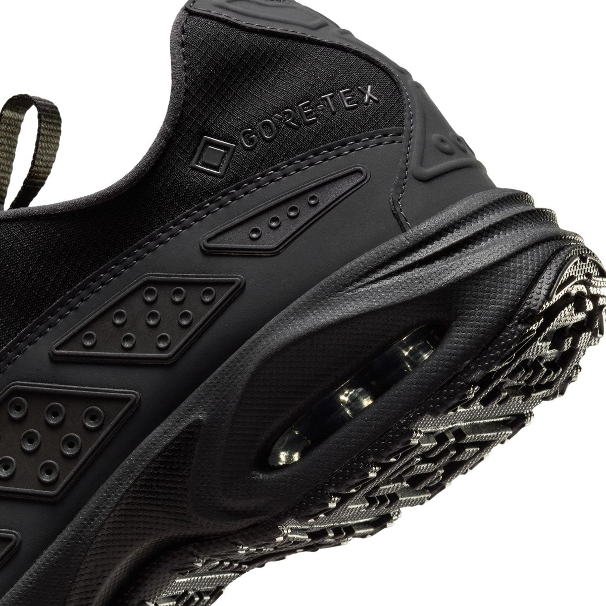 Nike Air Max SNDR GORE-TEX 'Dark Smoke Grey' Waterproof Running Shoes for Men - Trail Running & Outdoor Hiking Sneakers