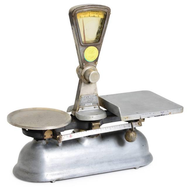 Precision Digital Balance Scale for Jewelry, Coins & Small Items - Accurate Kitchen & Lab Weighing Scale for Cooking, Baking & Scientific Use