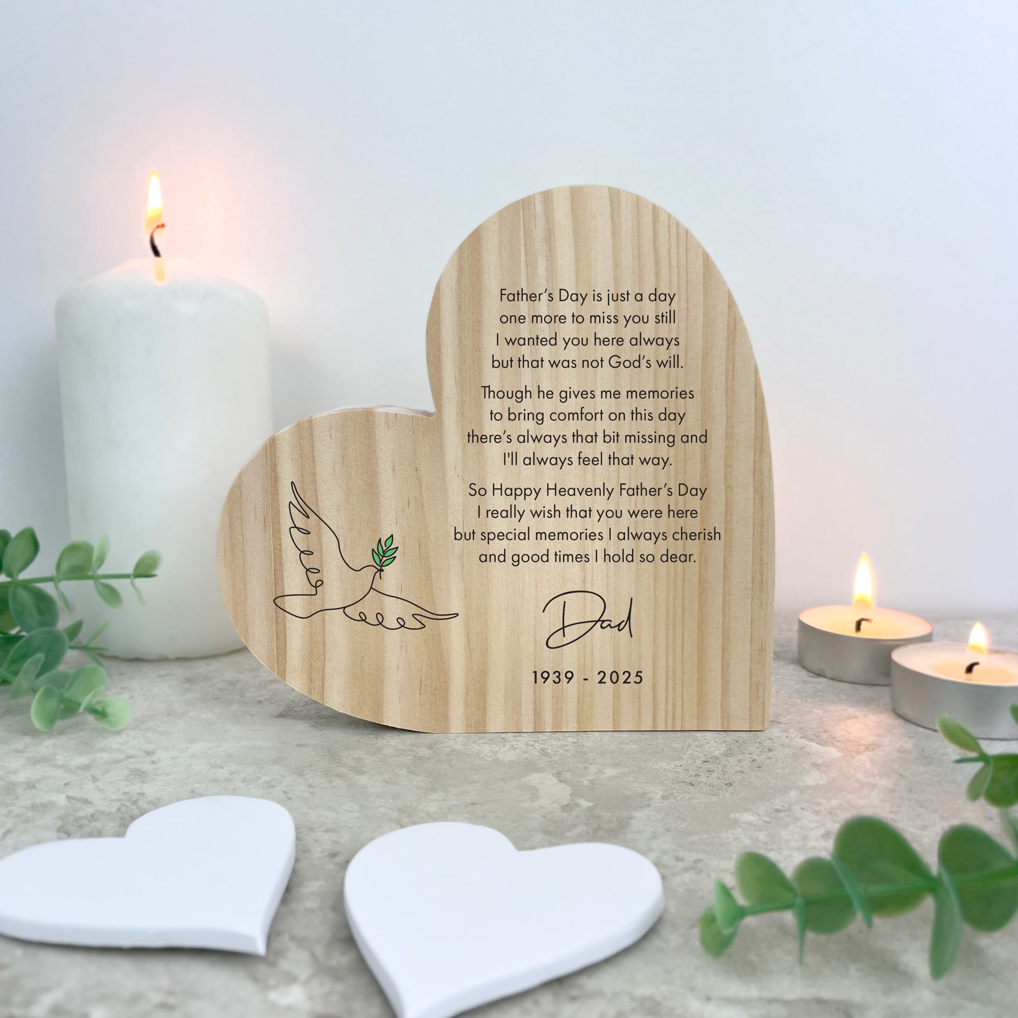 Personalized Happy Heavenly Father's Day Wooden Freestanding Heart Sign - Memorial Gift for Dad, Grandfather - Perfect for Home Decor, Memorial Display, Cemetery Tribute & Remembrance Day