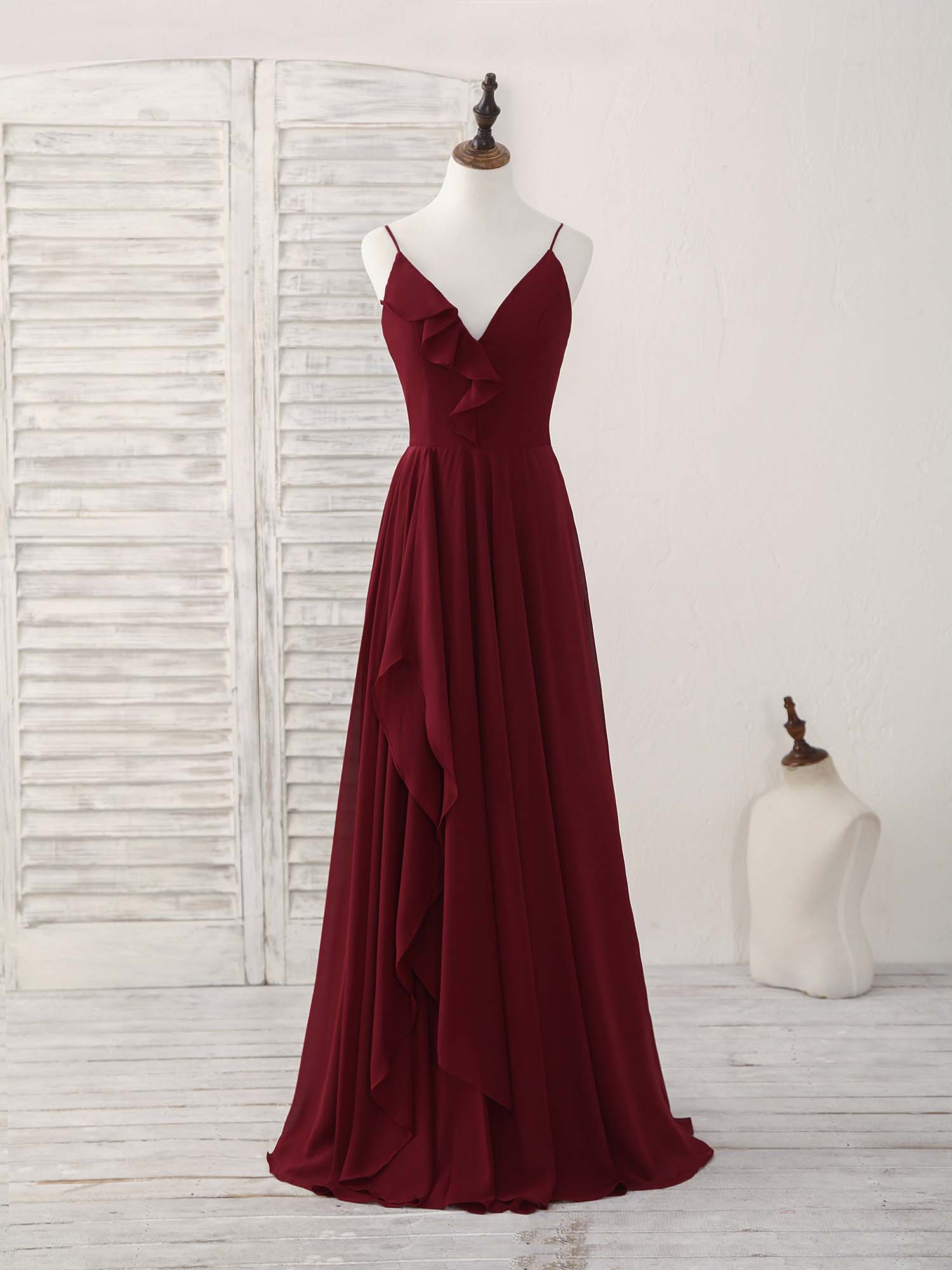 Elegant Burgundy V-Neck Chiffon Long Prom Dress for Women - Perfect for Bridesmaid, Evening Gown & Formal Occasions