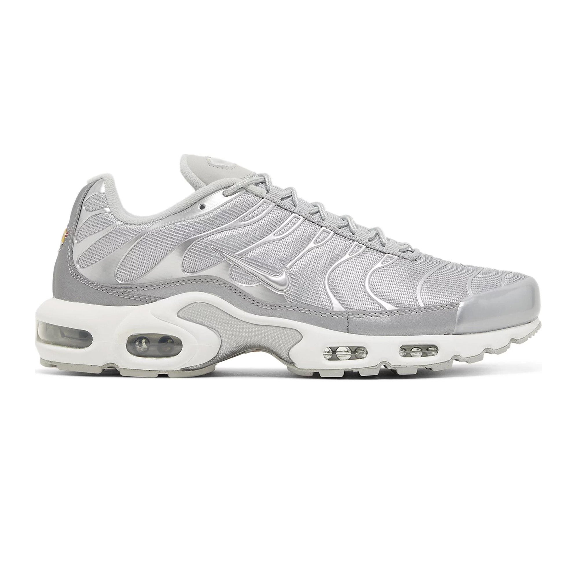Nike Air Max TN Plus 'Metallic Silver' Men's Running Shoes 2023 - Lightweight Cushioned Sneakers for Jogging, Gym Workouts & Street Style Fashion
