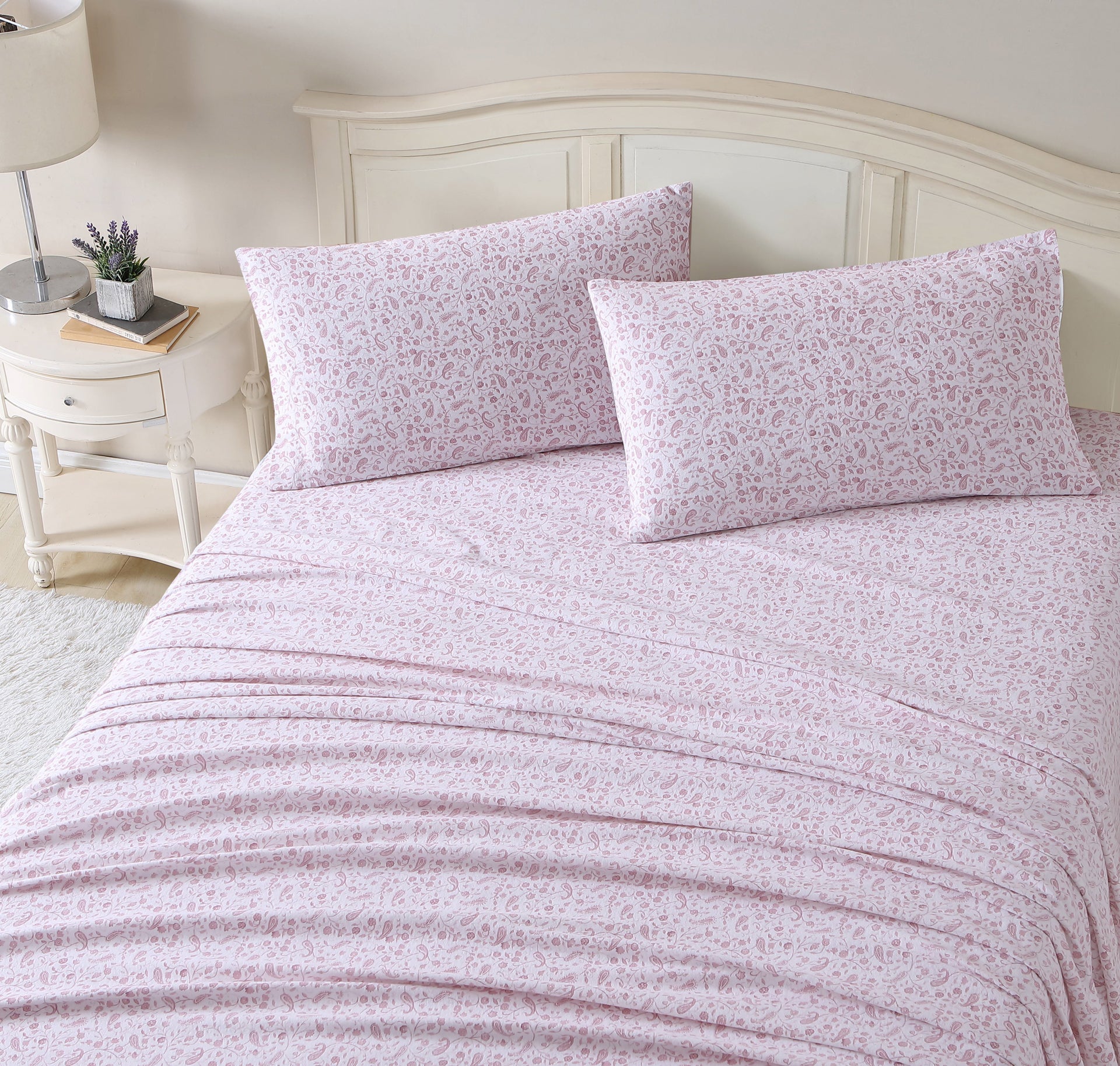 Laura Ashley Floral Flannel Sheet Set - Soft & Cozy Queen Size Bedding for Winter - Perfect for Cold Nights & Cozy Bedroom Decor