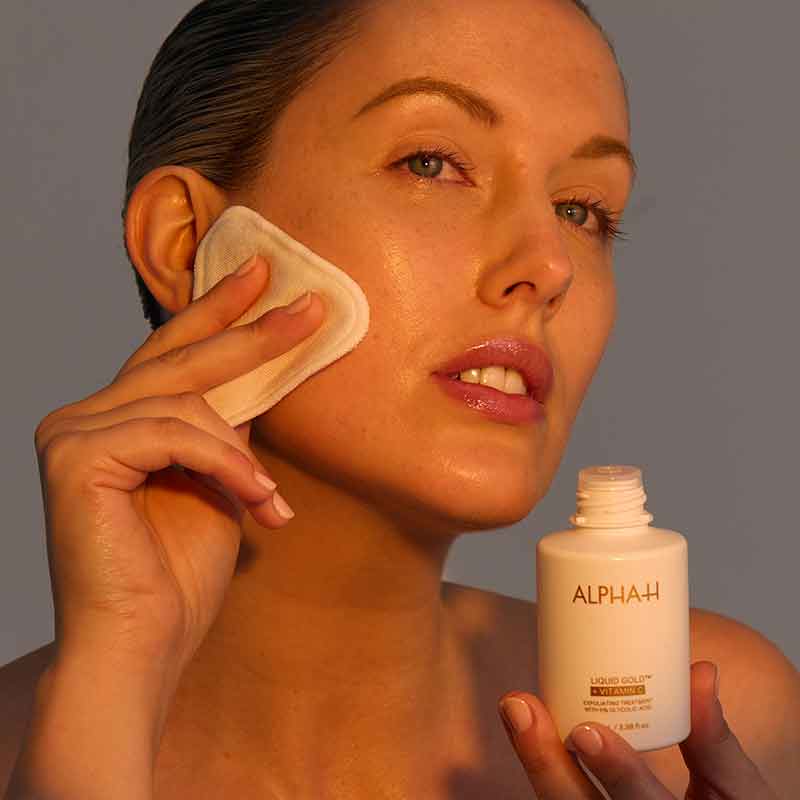 Alpha H Liquid Gold Exfoliating Treatment with 5% Glycolic Acid & Vitamin C - 100ml Facial Serum for Glowing Skin | Perfect for Nighttime Skincare Routine & Anti-Aging