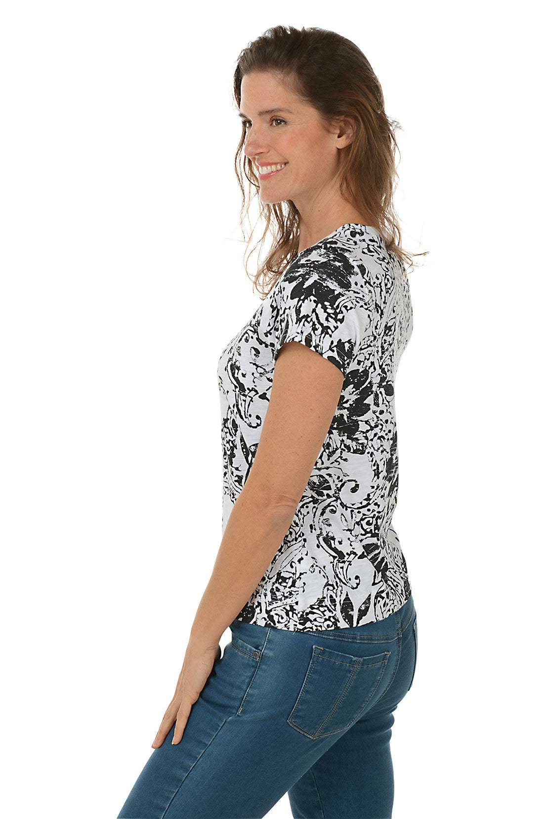 Black Paisley Scroll Print T-Shirt for Men & Women - Casual Comfort Fit Tee for Everyday Wear, Street Style & Layering