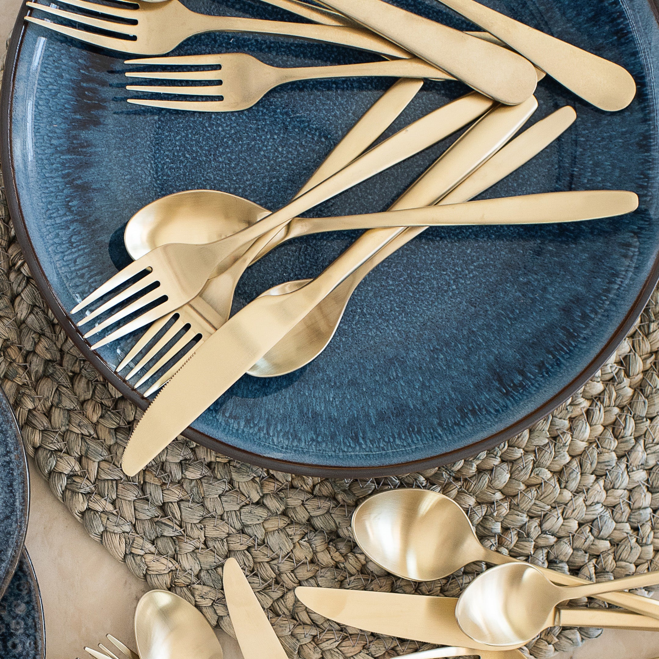 Averie Champagne Satin 20-Piece Flatware Set - Elegant Stainless Steel Cutlery for Fine Dining, Wedding Gifts & Formal Dinner Parties