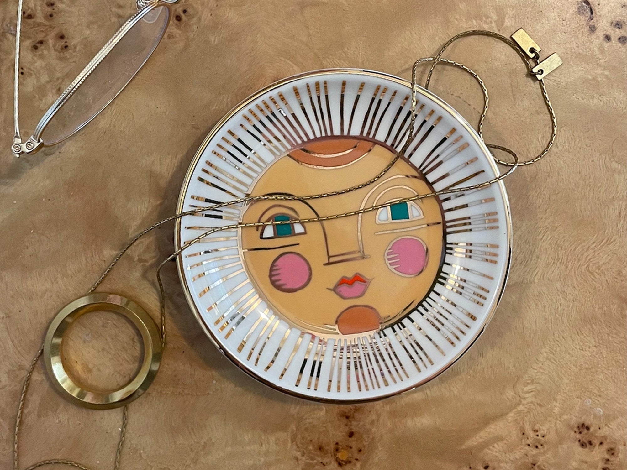 Sun Trinket Dish - Elegant Jewelry Holder for Rings, Earrings & Small Accessories | Perfect for Bathroom, Bedroom & Vanity Organizer