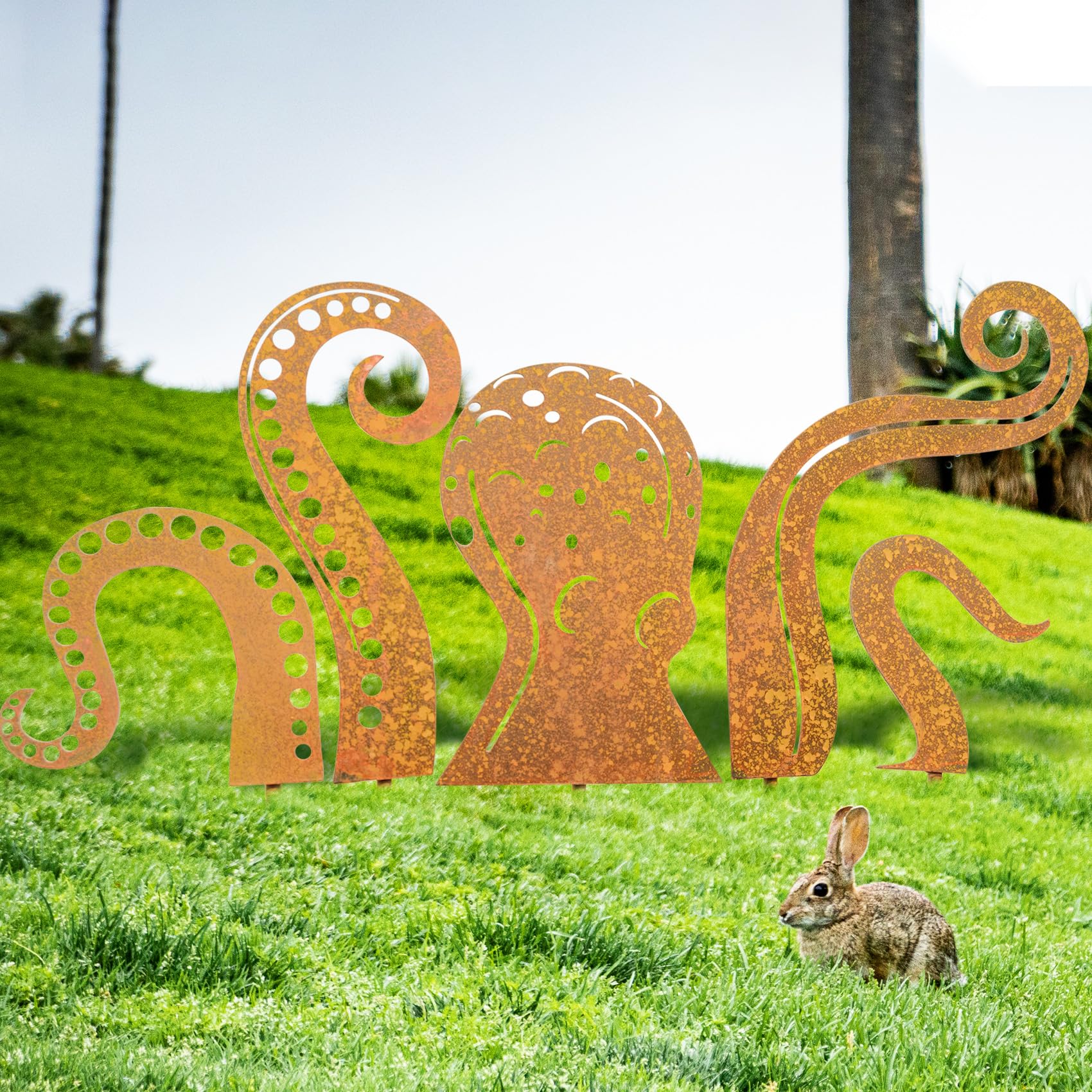 39.3in Octopus Metal Garden Sculpture - Artistic Outdoor Yard Decor for Lawn, Backyard & Patio | Weather-Resistant Squid Figurine for Coastal & Beach-Themed Landscapes