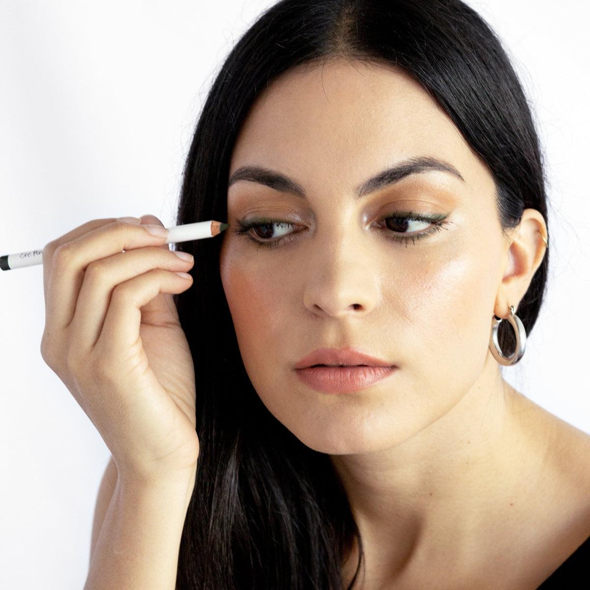 Best Jojoba Eye Pencil for Sensitive Eyes - Natural & Hypoallergenic Eyeliner - Long Lasting & Smudge Proof - Perfect for Daily Makeup & Sensitive Skin Care