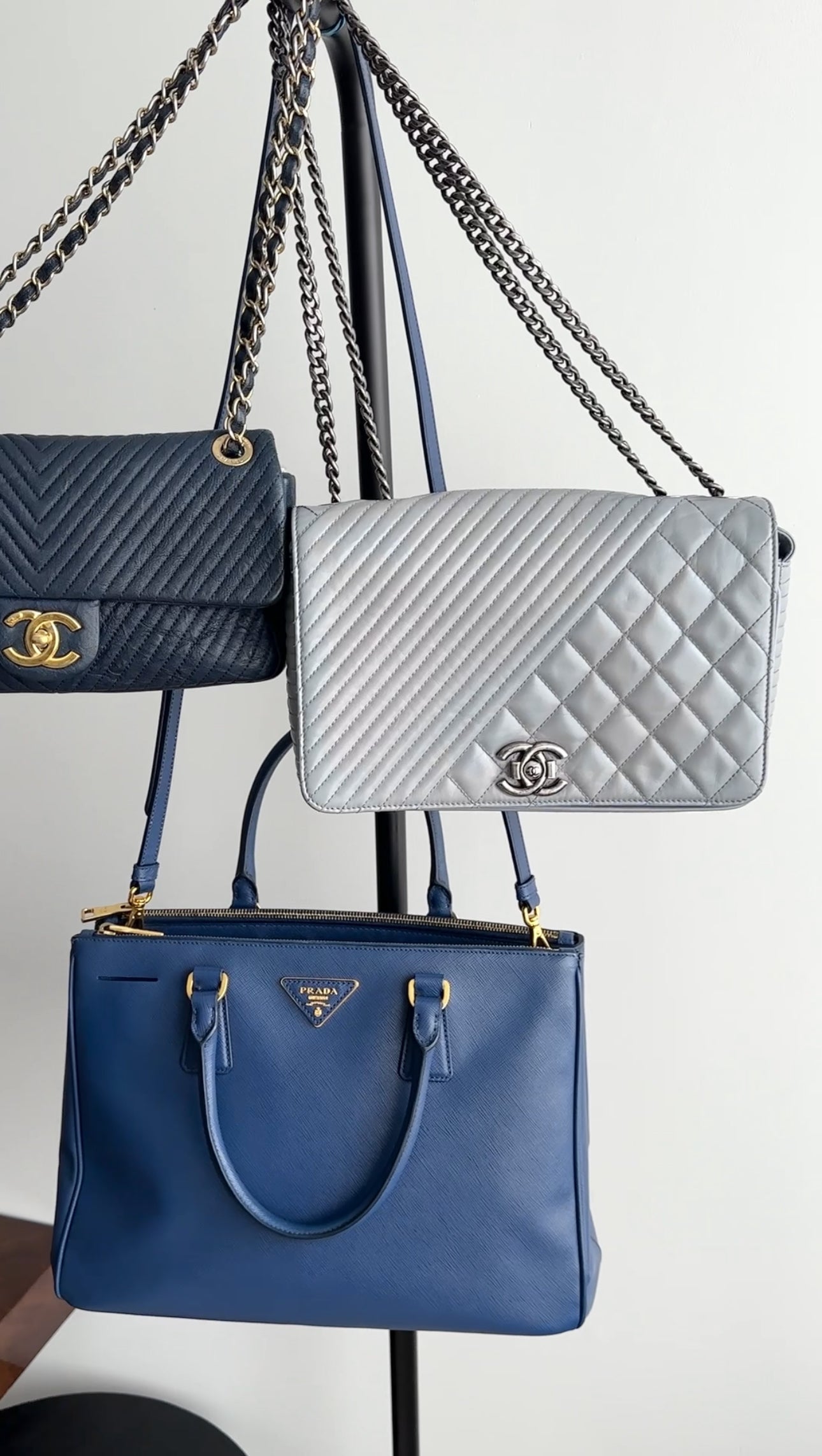 Chanel Grey Leather Coco Boy Medium Flap Bag - Luxury Designer Handbag for Women, Perfect for Evening Parties & Date Nights