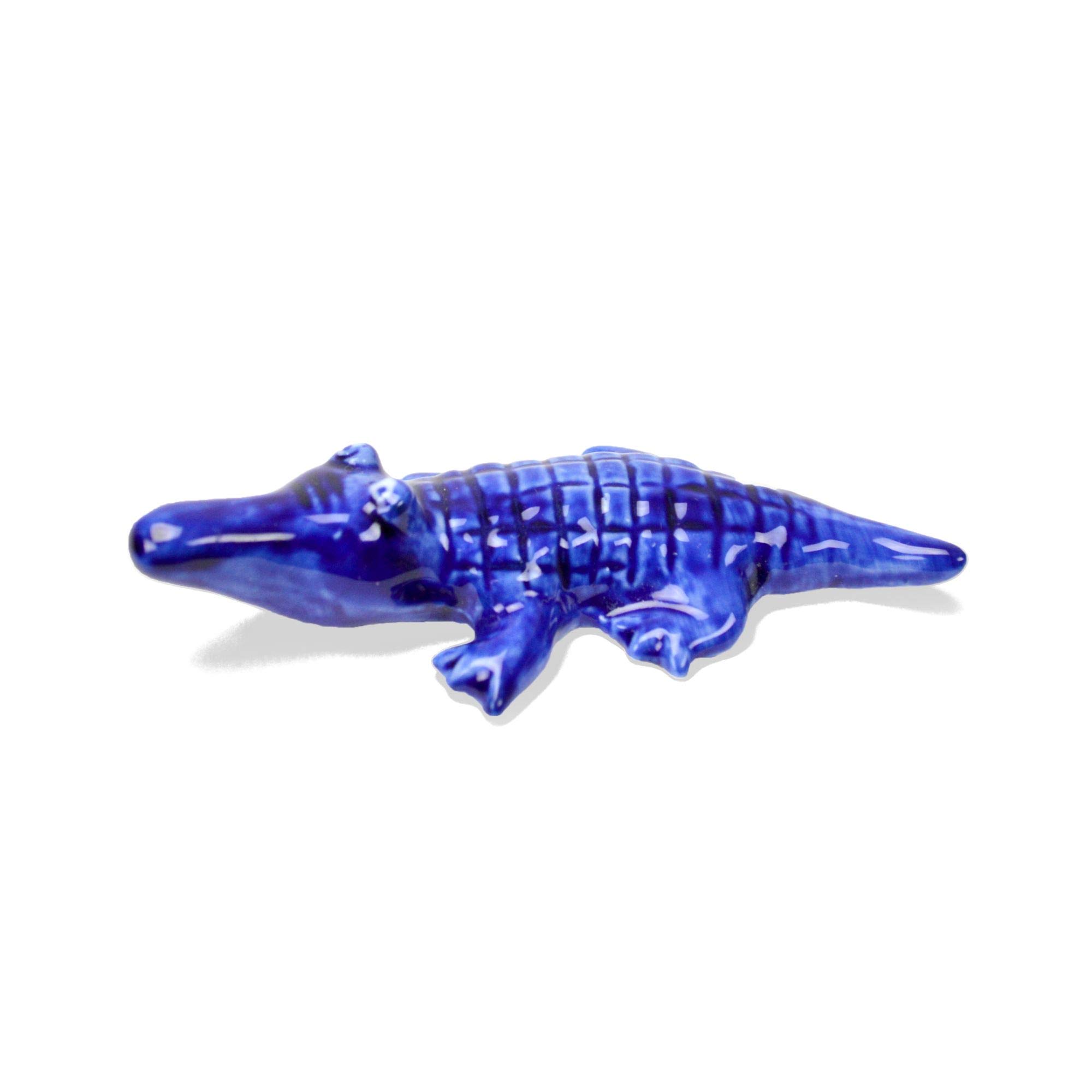 Hand-Painted Delft Blue Ceramic Miniature Alligator - European Style Home Decor & Collectible Gift for Animal Lovers | Perfect for Shelf Displays, Dutch-Themed Parties & Unique Souvenirs