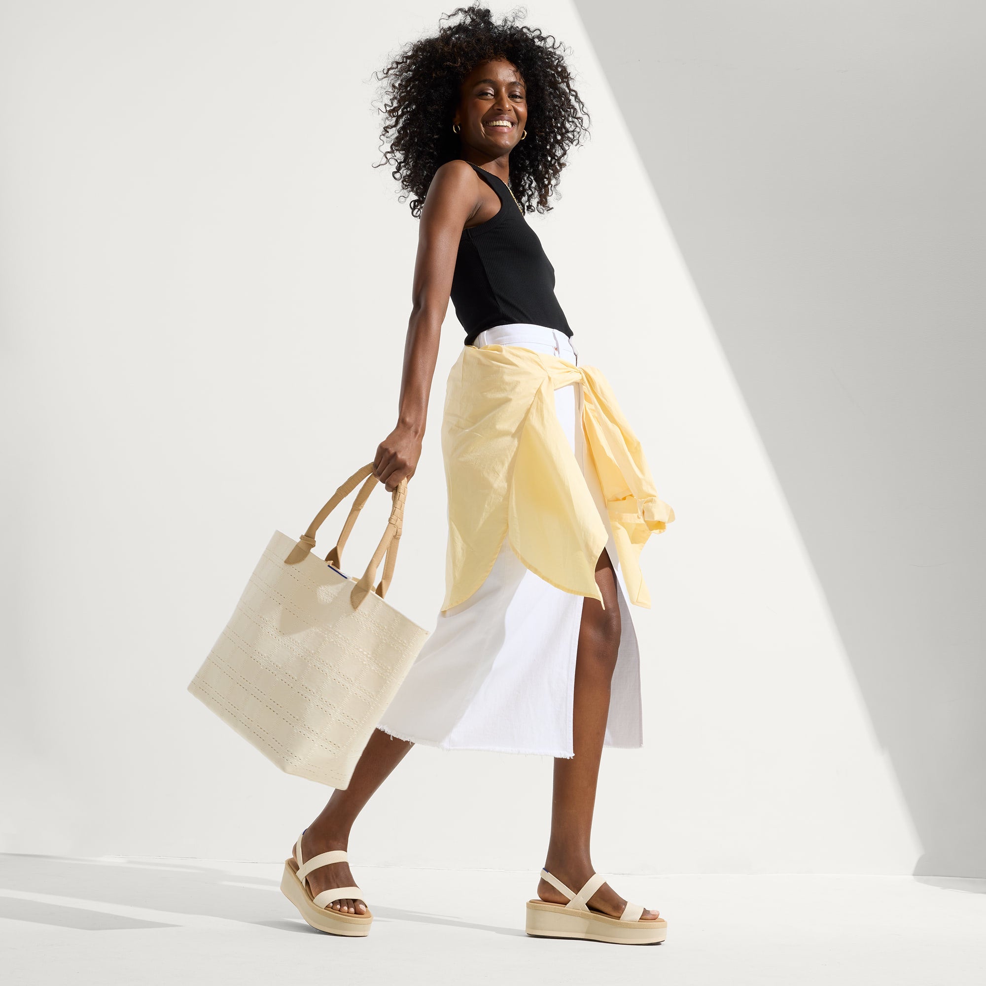 Lightweight Canvas Tote Bag in Ivory - Stylish & Durable Everyday Carryall for Work, Shopping & Beach Trips