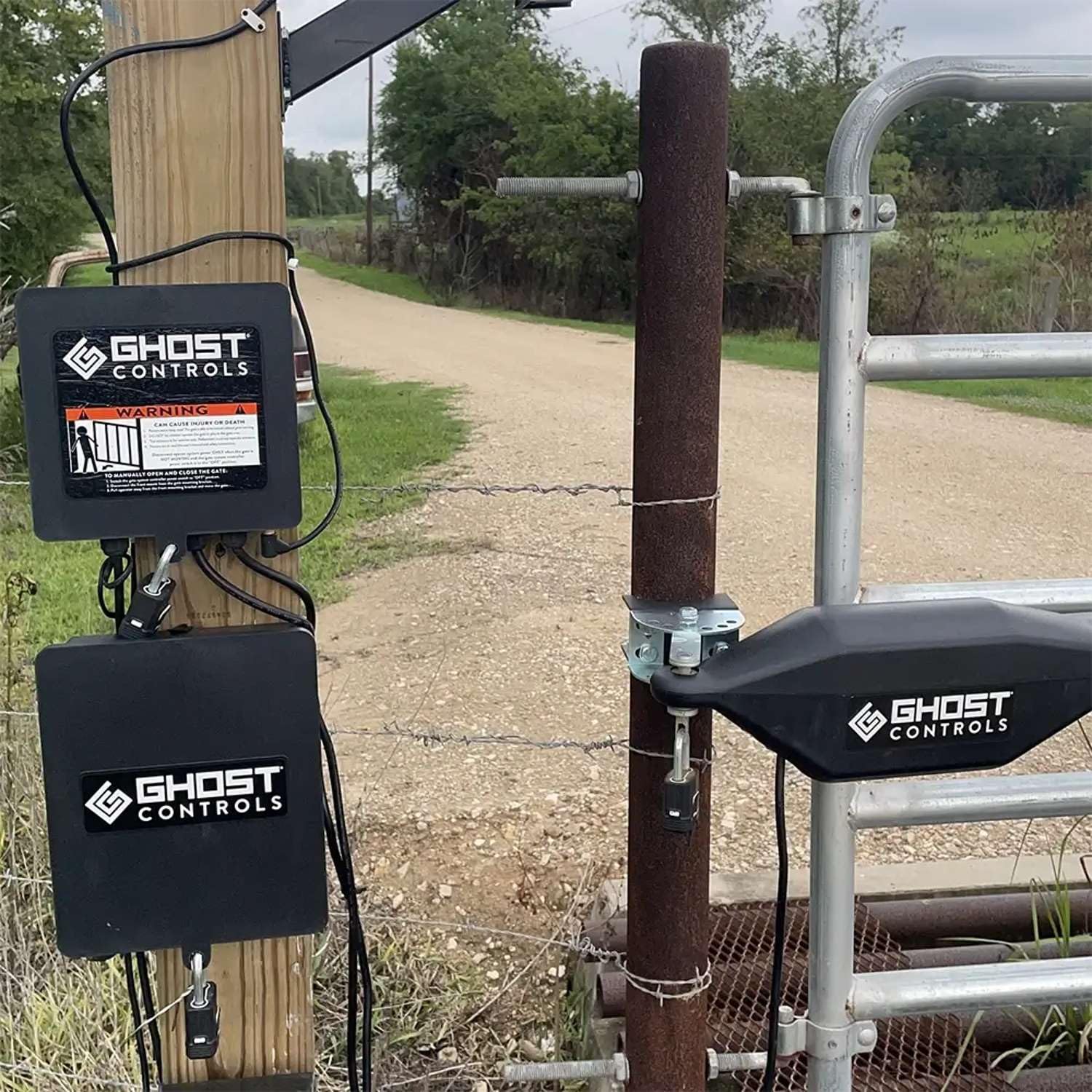 GHOST CONTROLS ABBT Battery Box Kit for Vehicular Swing Gates & Deer Feeders - Black (Battery Not Included) | Weatherproof Power Solution for Outdoor Gate Automation & Wildlife Feeding Stations