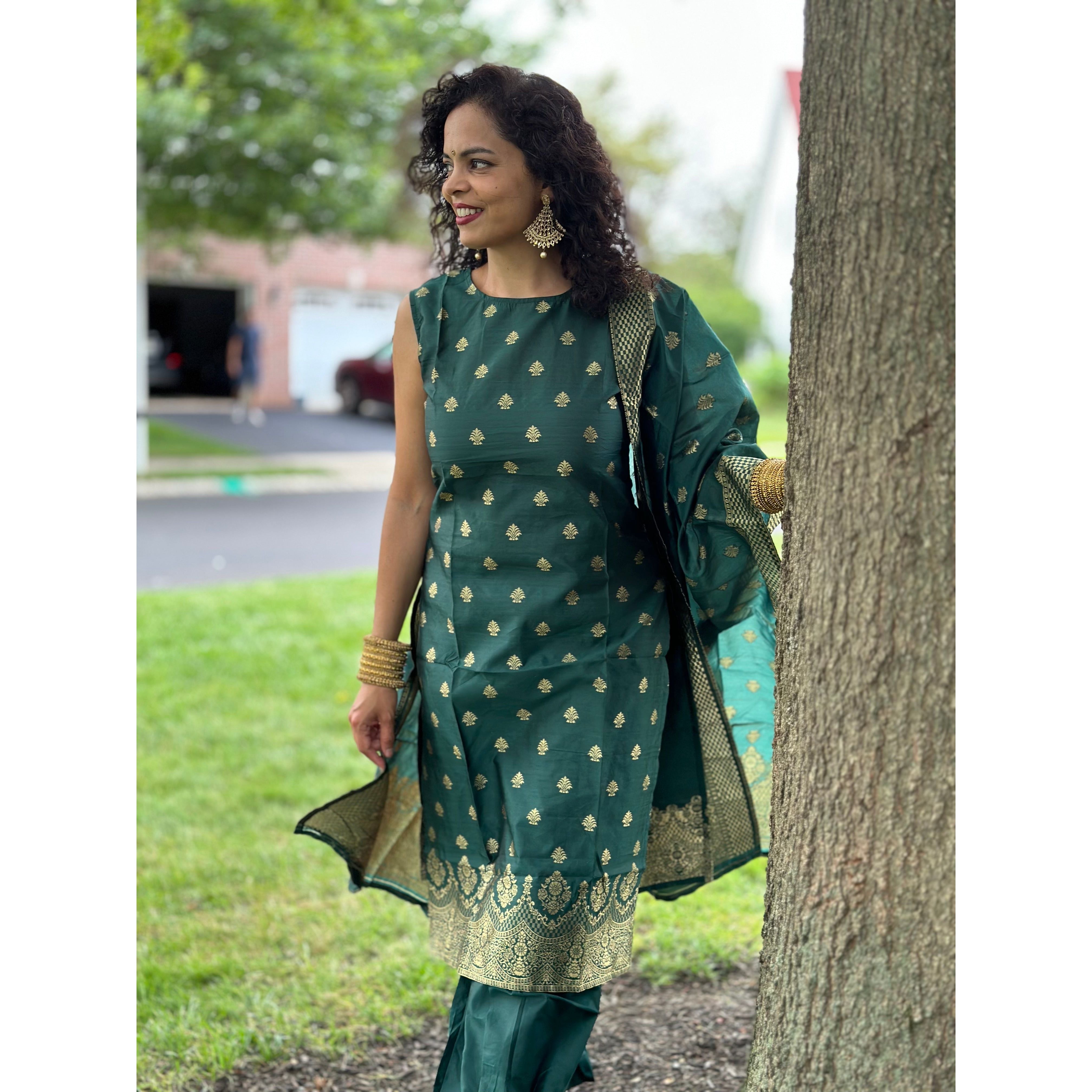 Stylish Green Sleeveless Kurta Set with Pants & Dupatta - Perfect for Indian Festivals, Weddings & Summer Outfits