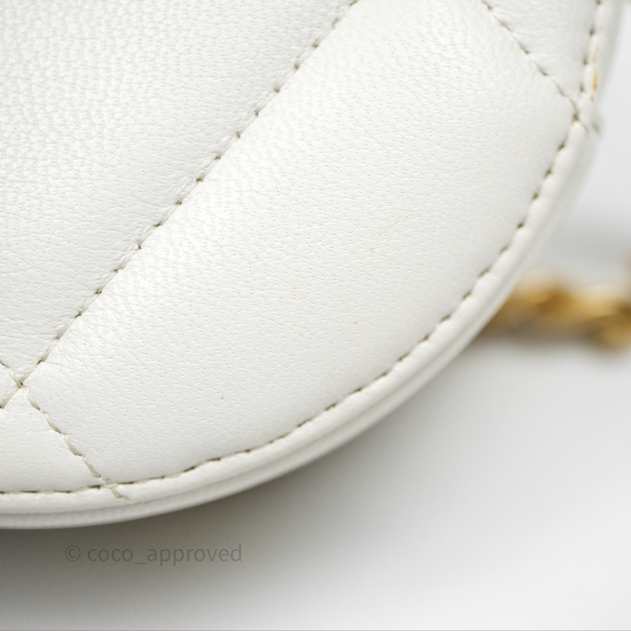 Chanel 19 Round Clutch With Chain - White Calfskin Leather Crossbody Bag Mixed Gold/Silver Hardware - Perfect for Evening Parties & Special Occasions