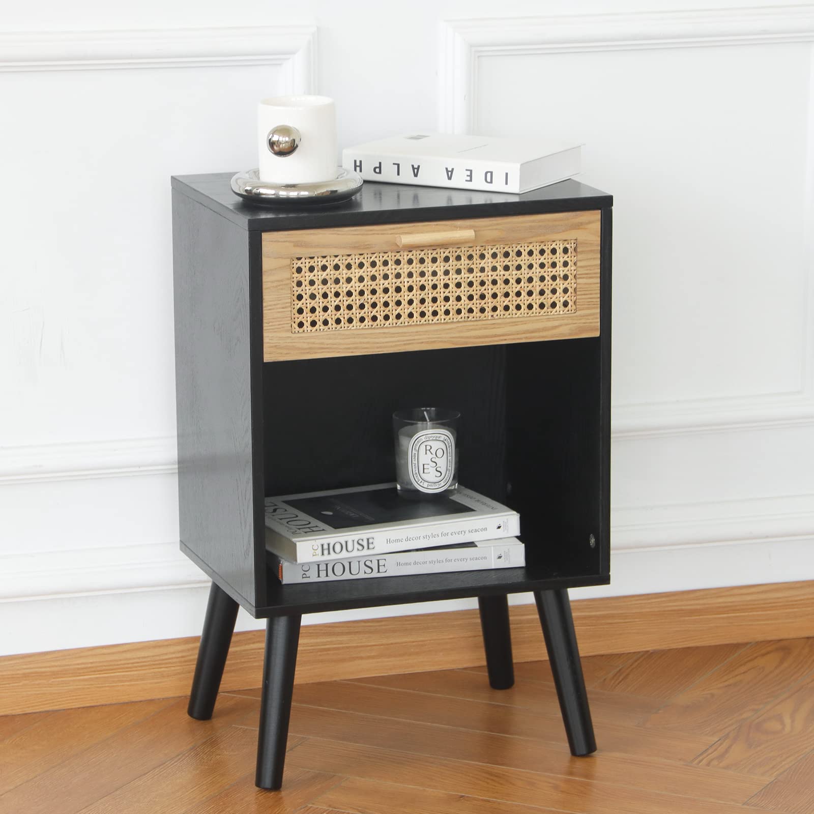 MaxSmeo Mid Century Modern Nightstand - Rattan Bedside Table with Drawer for Bedroom, Living Room & Small Spaces - Black Wooden End Table - Perfect for Storing Books, Lamps & Bedroom Essentials