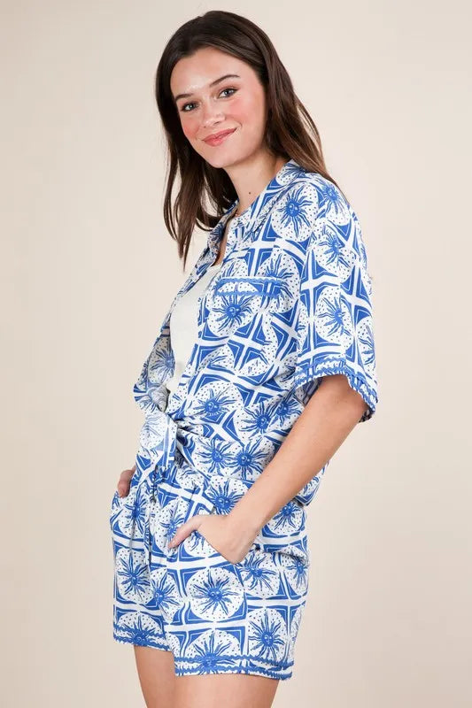 Stylish Full Size Tropical Printed Shirt and Shorts Set for Men - Breathable Summer Outfit for Beach Vacation & Casual Wear