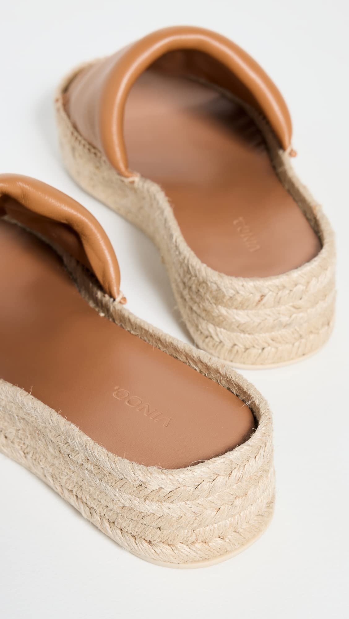 Vince Women's Jesse Sandals - Comfortable Leather Slide Sandals for Summer | Casual Outfits, Beach, Vacation & Everyday Wear