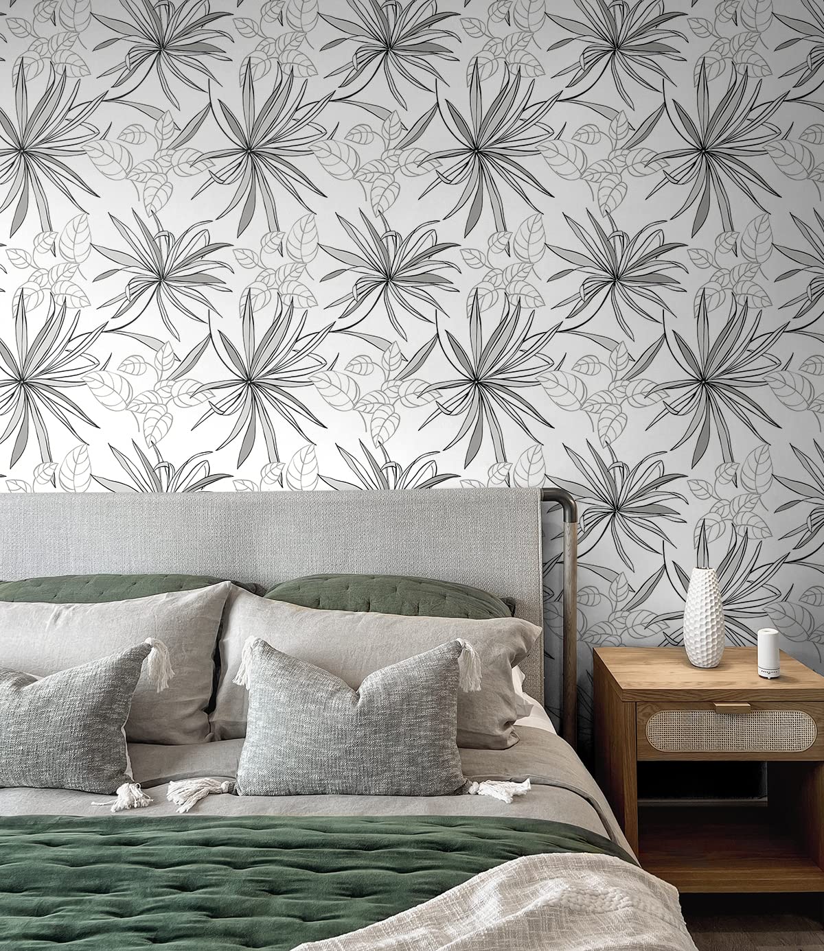 NextWall Spider Plants Peel and Stick Wallpaper - Self-Adhesive Removable Wall Mural in Grayscale - Perfect for Bedroom, Living Room, Nursery & Home Office Decor