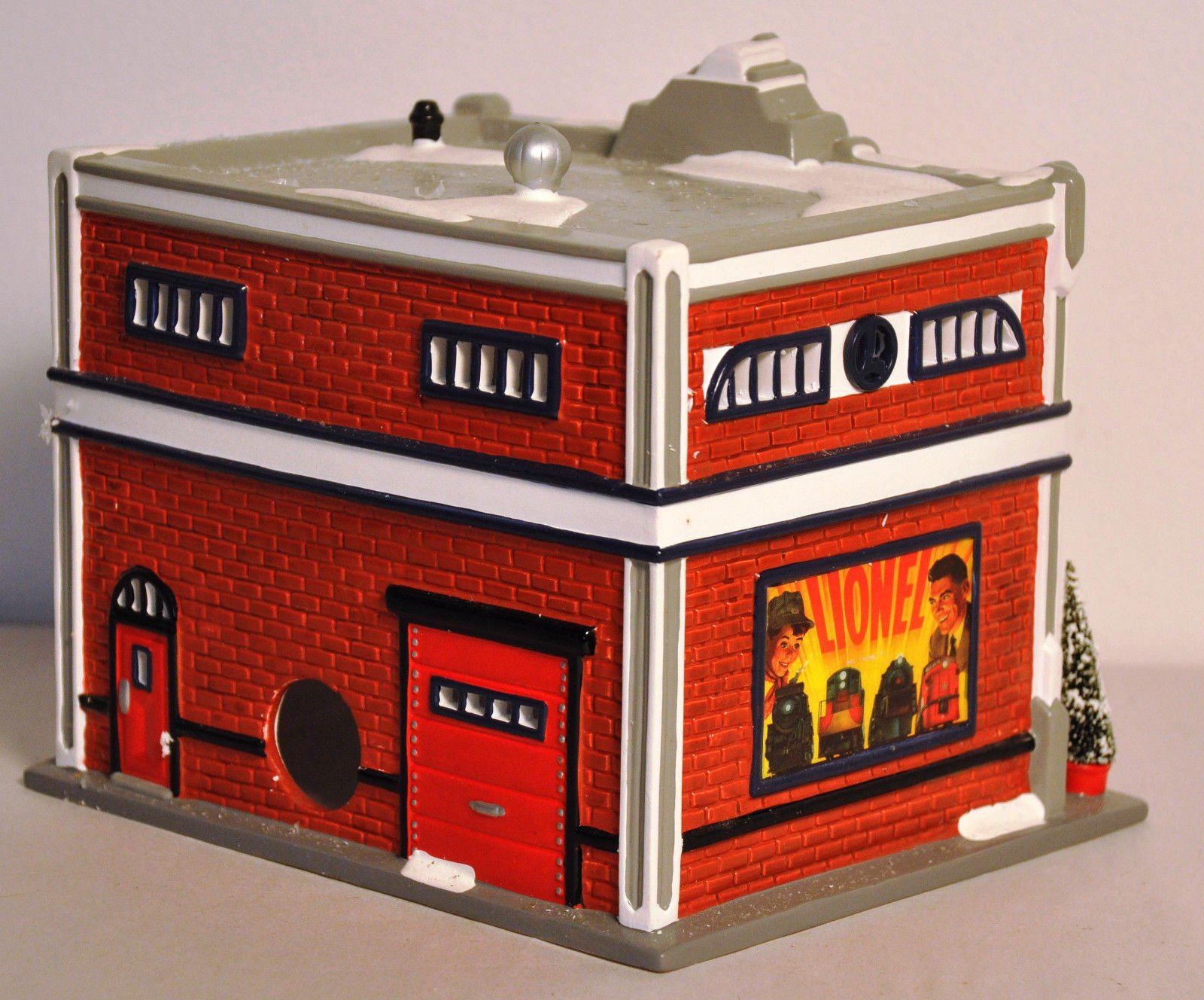 Dept. 56 Lionel Electric Train Set - Collectible Model Train with Realistic Details - Perfect for Holiday Displays, Christmas Villages & Train Enthusiasts