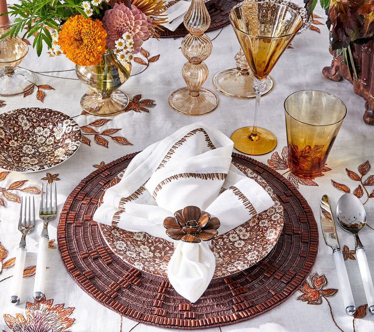 Premium Matrix Placemats Set of 2 - Non-Slip Heat Resistant Table Mats for Dining, Kitchen & Home Decor - Perfect for Everyday Meals, Parties & Holiday Gatherings