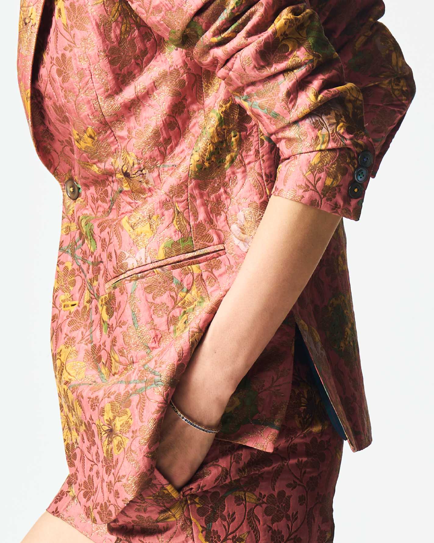 Elegant Rana Blazer in Silk Brocade with Rose Pattern - Perfect for Office Wear, Cocktail Parties & Formal Events